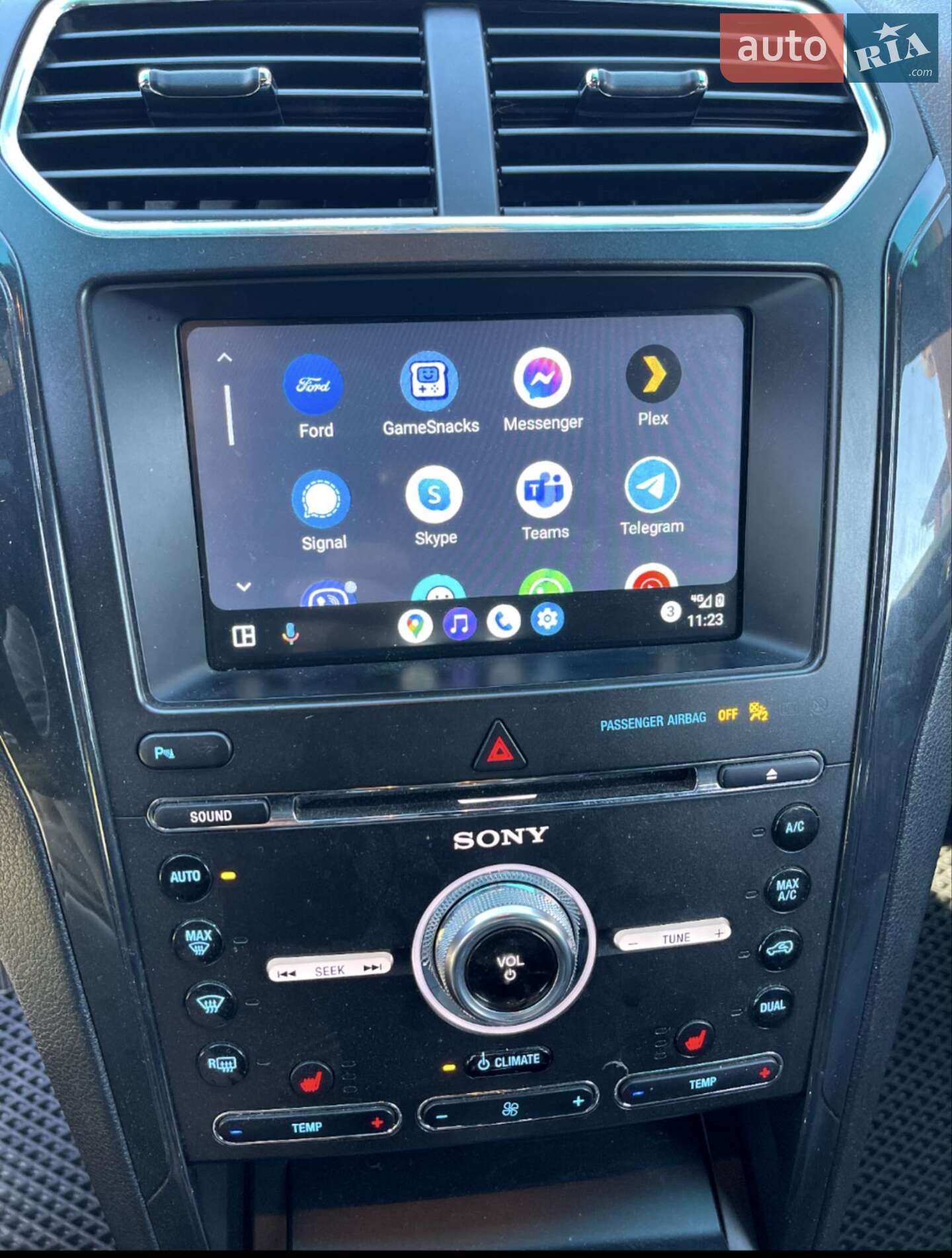 Ford Explorer 2017 VIN 1FM5K8D85HGC90121 фото оголошення 19 з 31