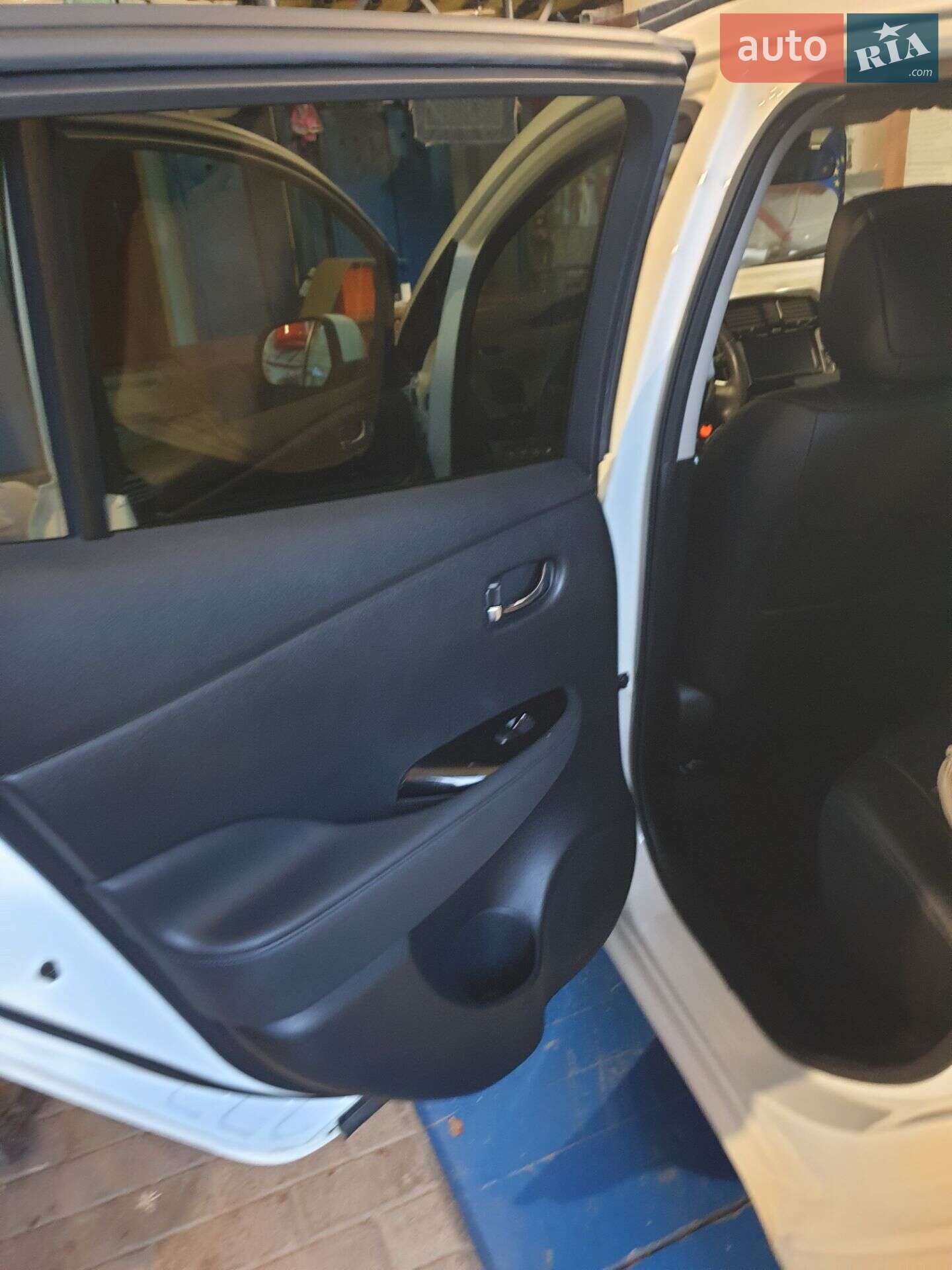Nissan Leaf 2017 VIN SJNFAAZE0U6073197 фото оголошення 16 з 67