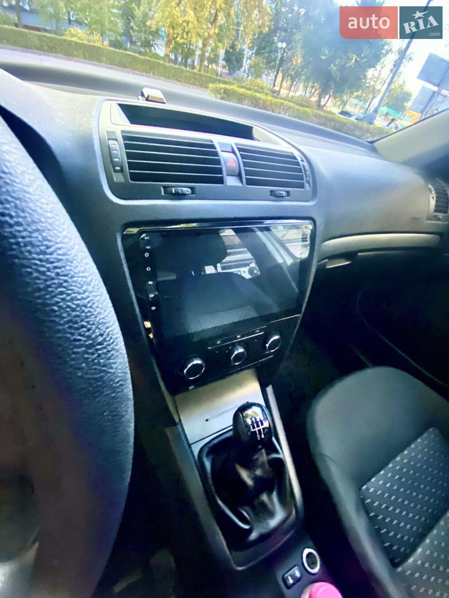 Skoda Octavia 2010 VIN TMBDX21Z9B8006843 фото оголошення 6 з 19
