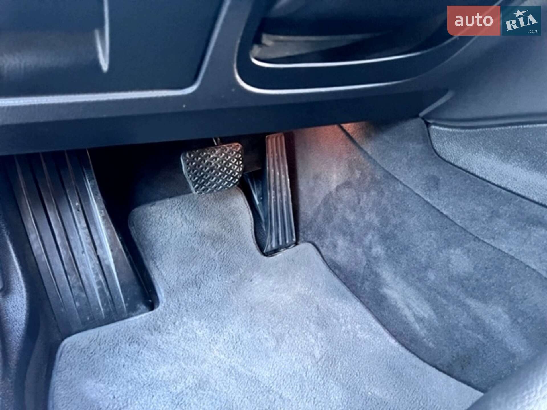 BMW 5 Series GT 2015 VIN WBA5N21040D497951 фото оголошення 33 з 39