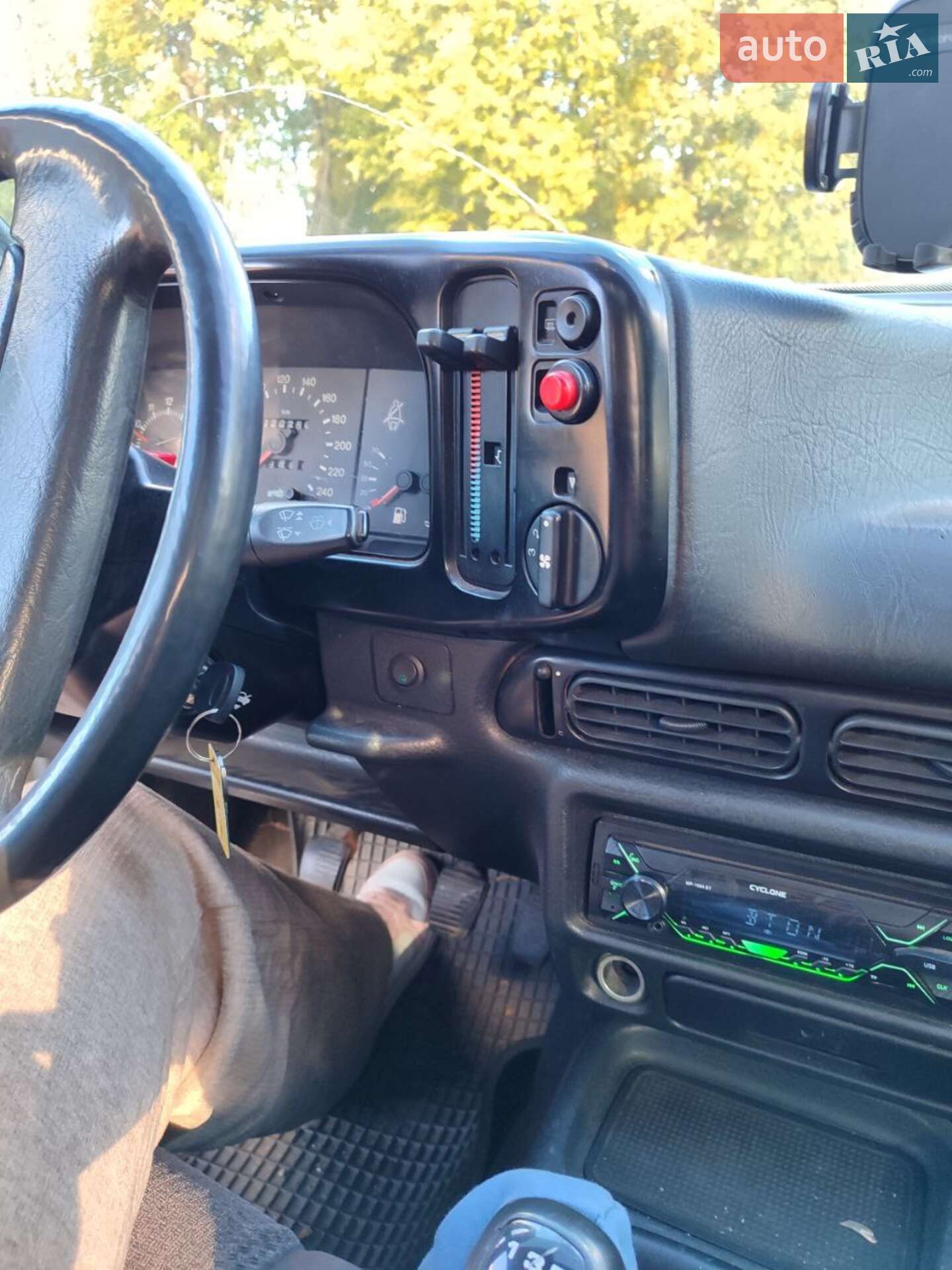Ford Scorpio 1989 VIN WF0AXXGAGAKM44502 фото оголошення 3 з 40