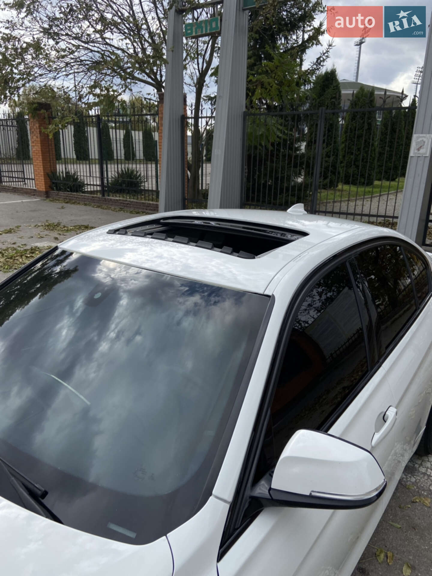 BMW 3 Series 2015 VIN WBA3B1G54FNT06285 фото оголошення 3 з 16