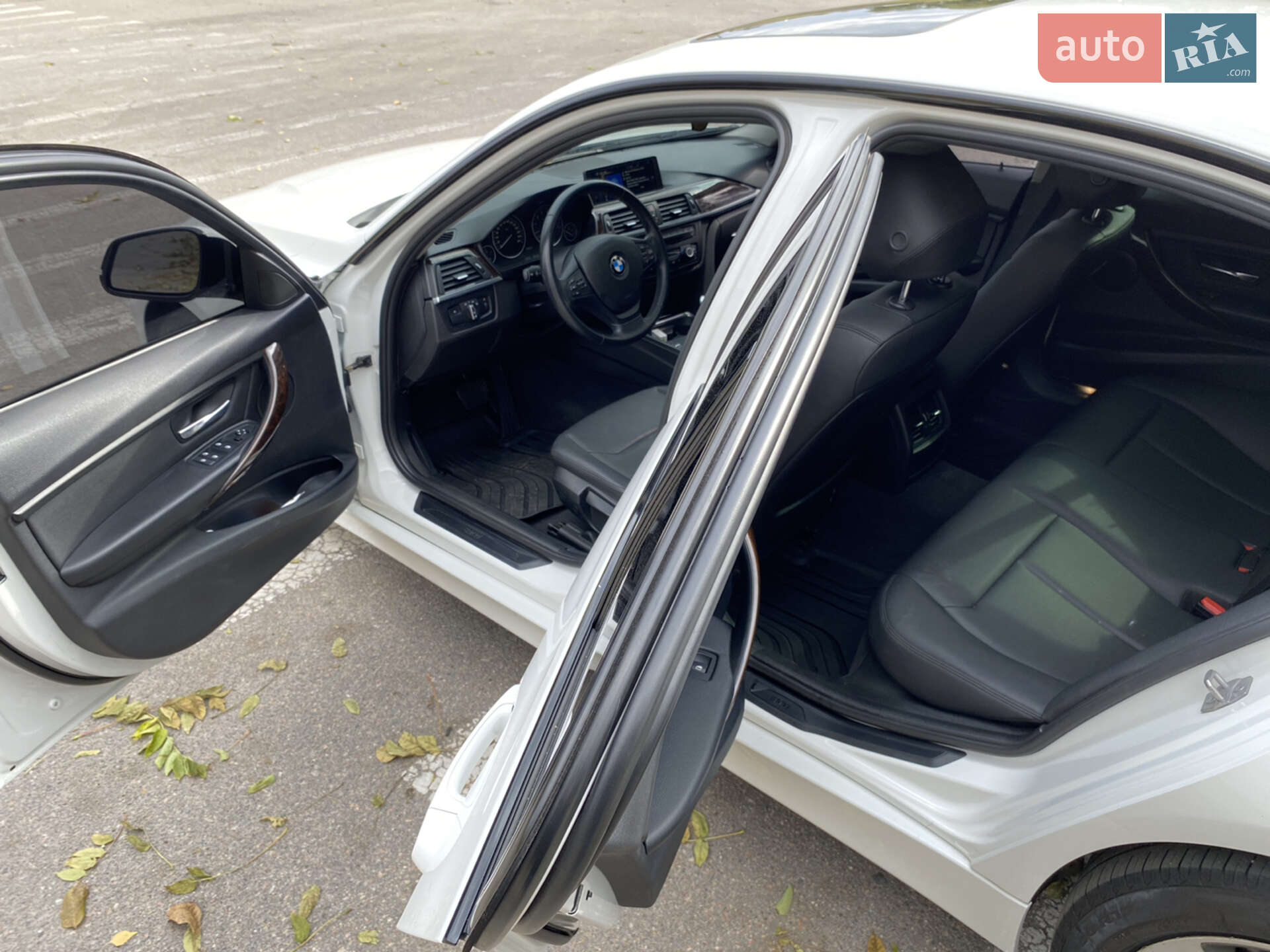 BMW 3 Series 2015 VIN WBA3B1G54FNT06285 фото оголошення 5 з 16