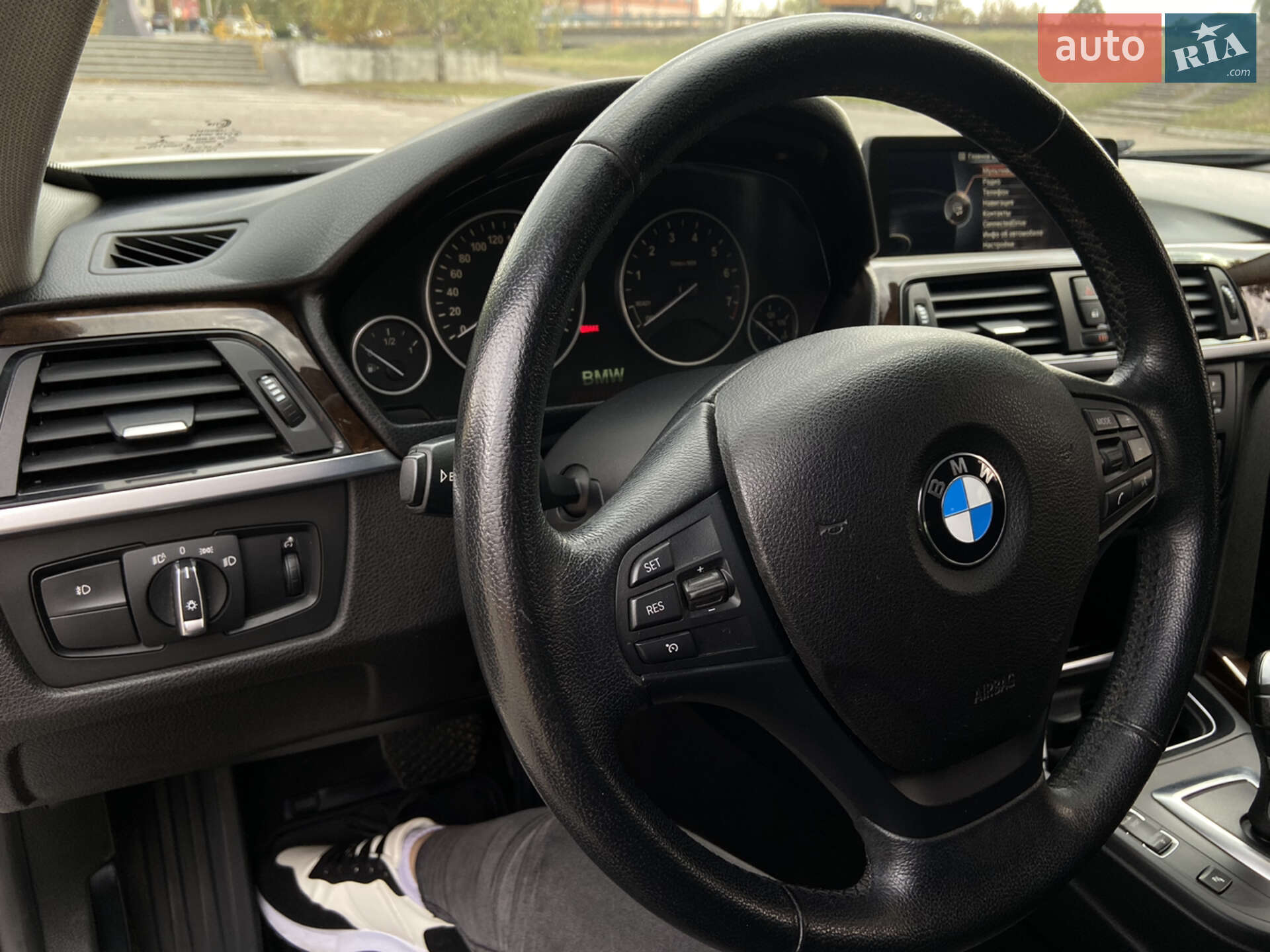 BMW 3 Series 2015 VIN WBA3B1G54FNT06285 фото оголошення 7 з 16