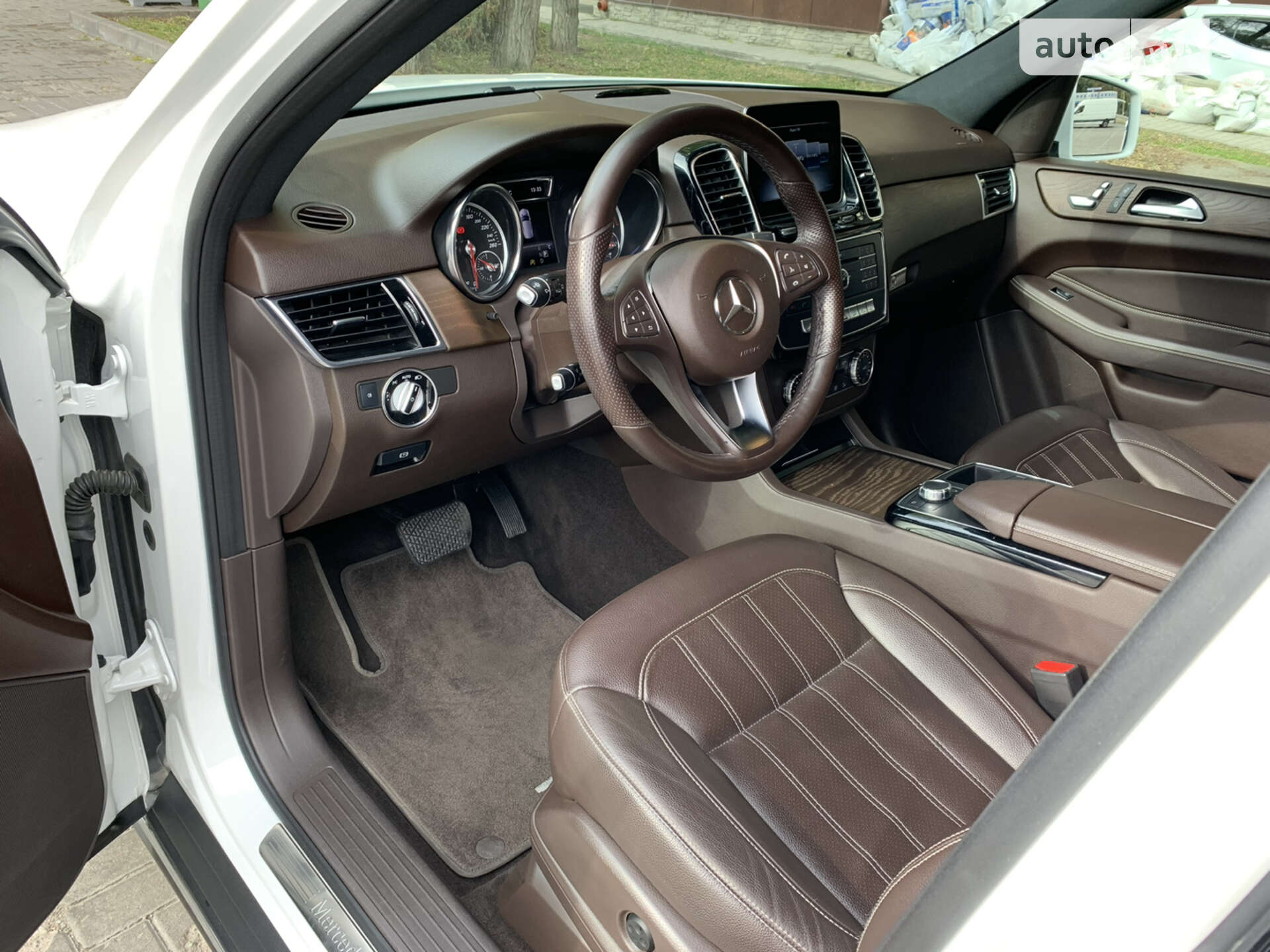 Mercedes-Benz GLE-Class 2018 VIN WDC1660041B216549 фото оголошення 19 з 43
