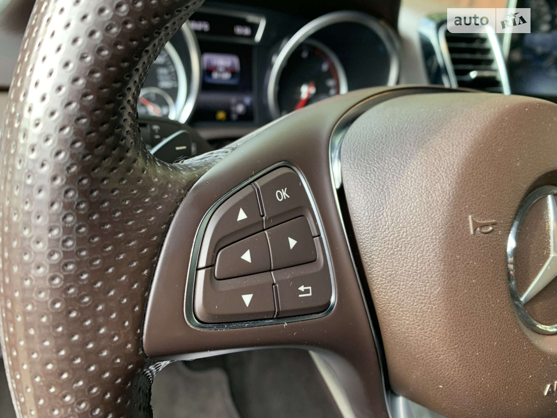 Mercedes-Benz GLE-Class 2018 VIN WDC1660041B216549 фото оголошення 24 з 43