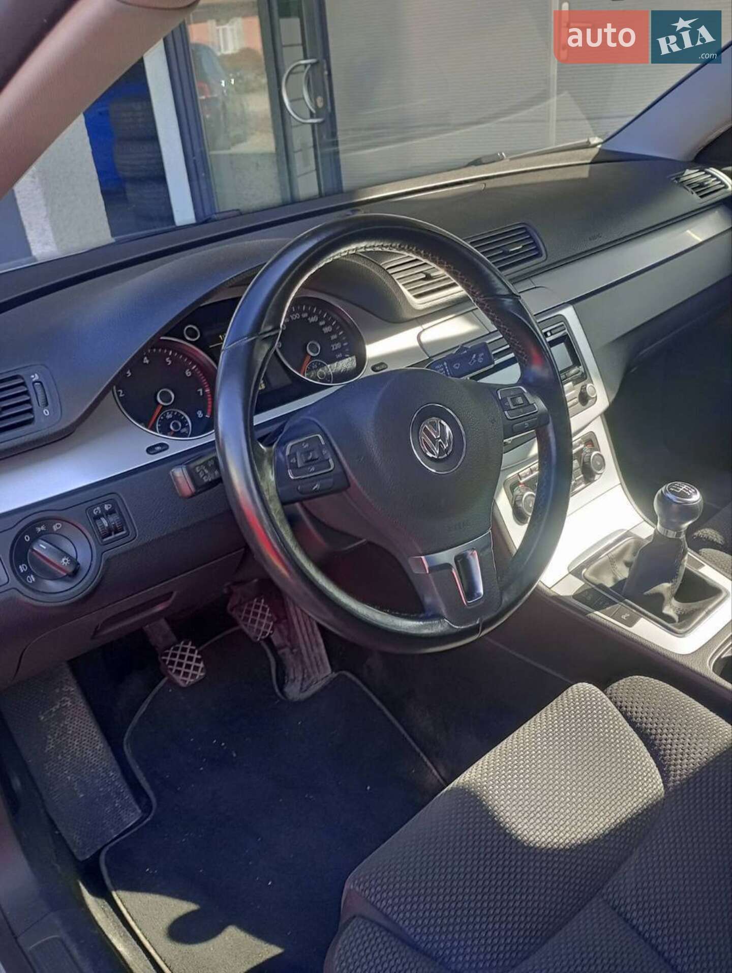 Volkswagen Passat 2010 VIN WVWZZZ3CZAP031574 фото оголошення 5 з 14