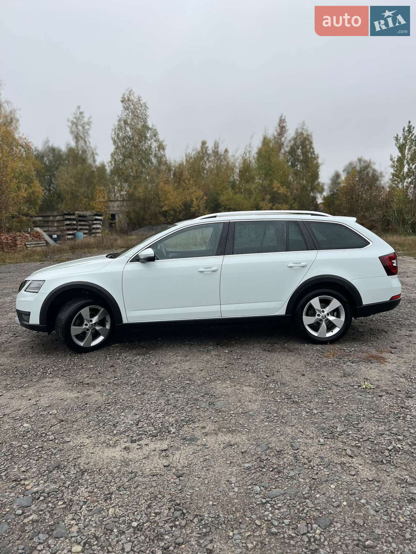 Skoda Octavia Scout 2019 VIN TMBLJ7NE9K0178340 фото оголошення 4 з 25