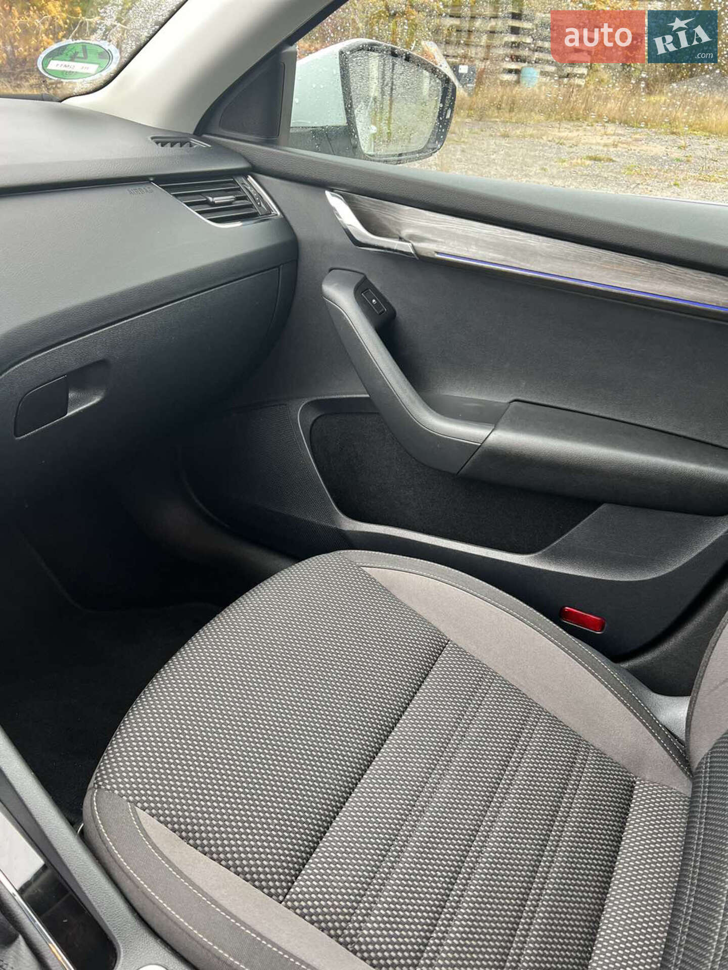 Skoda Octavia Scout 2019 VIN TMBLJ7NE9K0178340 фото оголошення 14 з 25