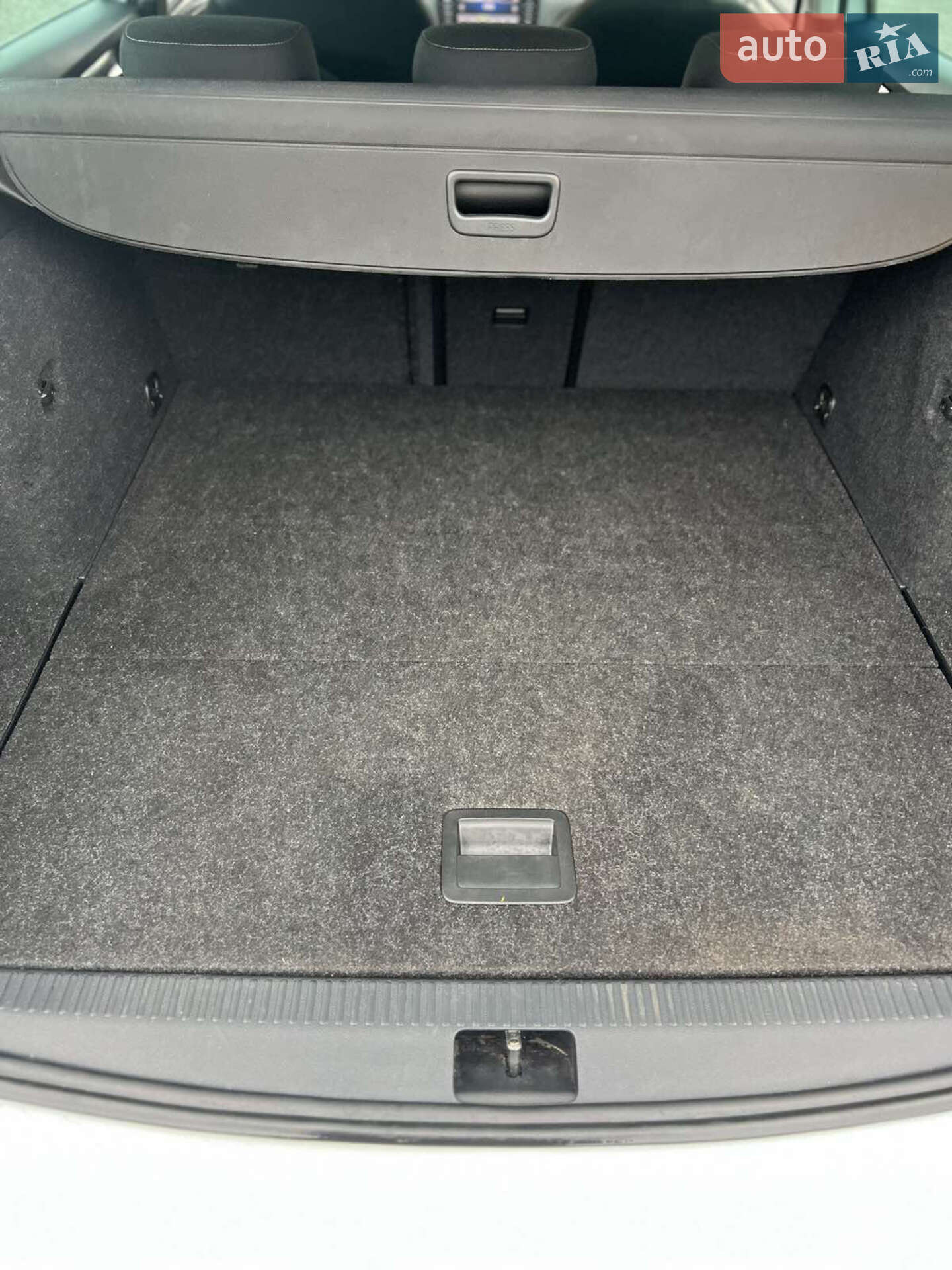 Skoda Octavia Scout 2019 VIN TMBLJ7NE9K0178340 фото оголошення 23 з 25