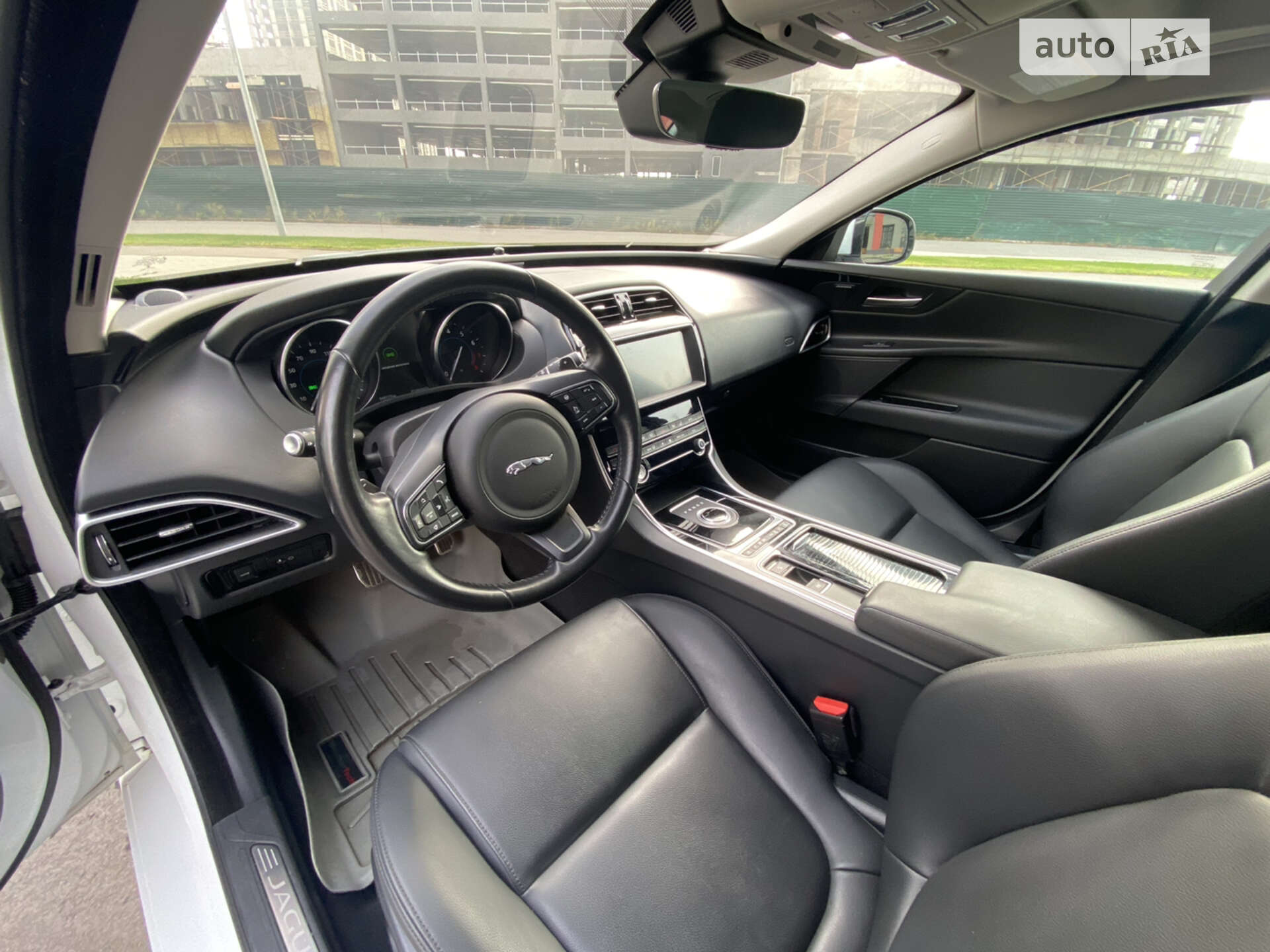 Jaguar XE 2019 VIN SAJAD4FX3KCP53450 фото оголошення 5 з 10
