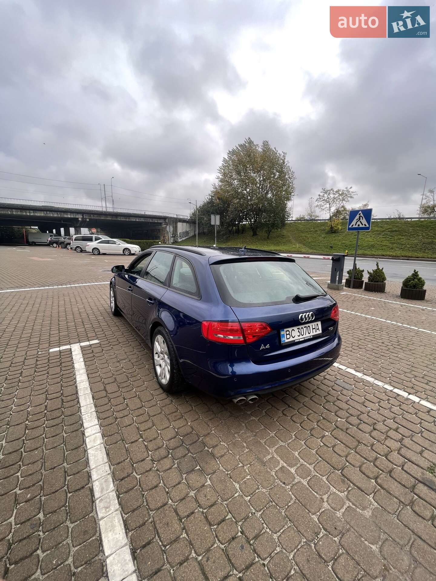Audi A4 2014 VIN WAUZZZ8K4EA153454 фото оголошення 4 з 32