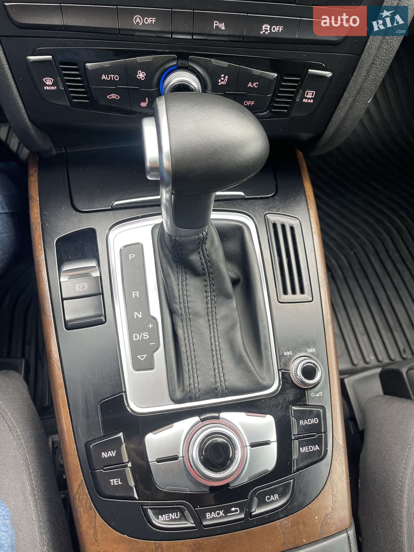 Audi A4 2014 VIN WAUZZZ8K4EA153454 фото оголошення 24 з 32