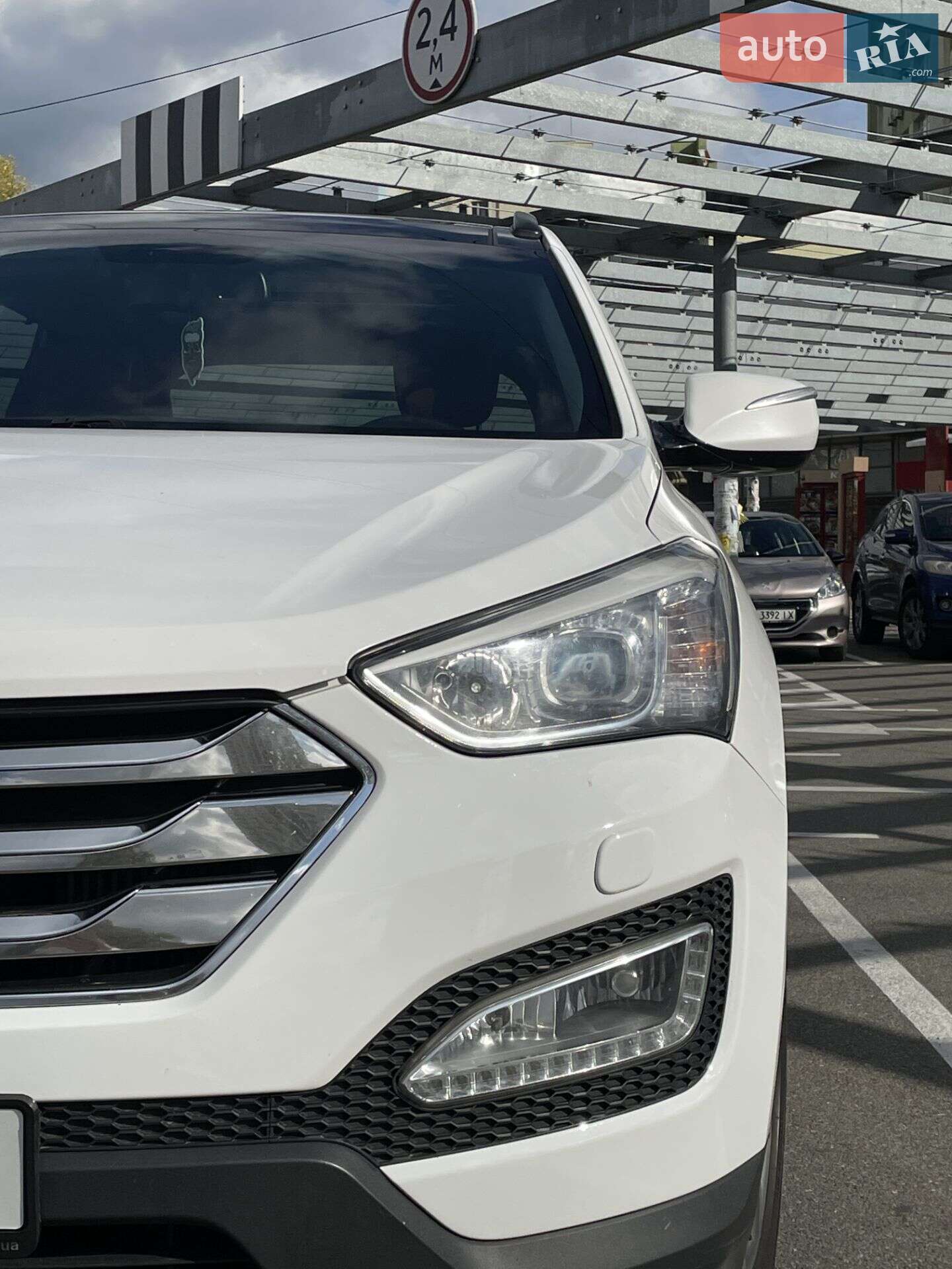 Hyundai Santa FE 2013 VIN KMHSU81XDDU161288 фото оголошення 15 з 45