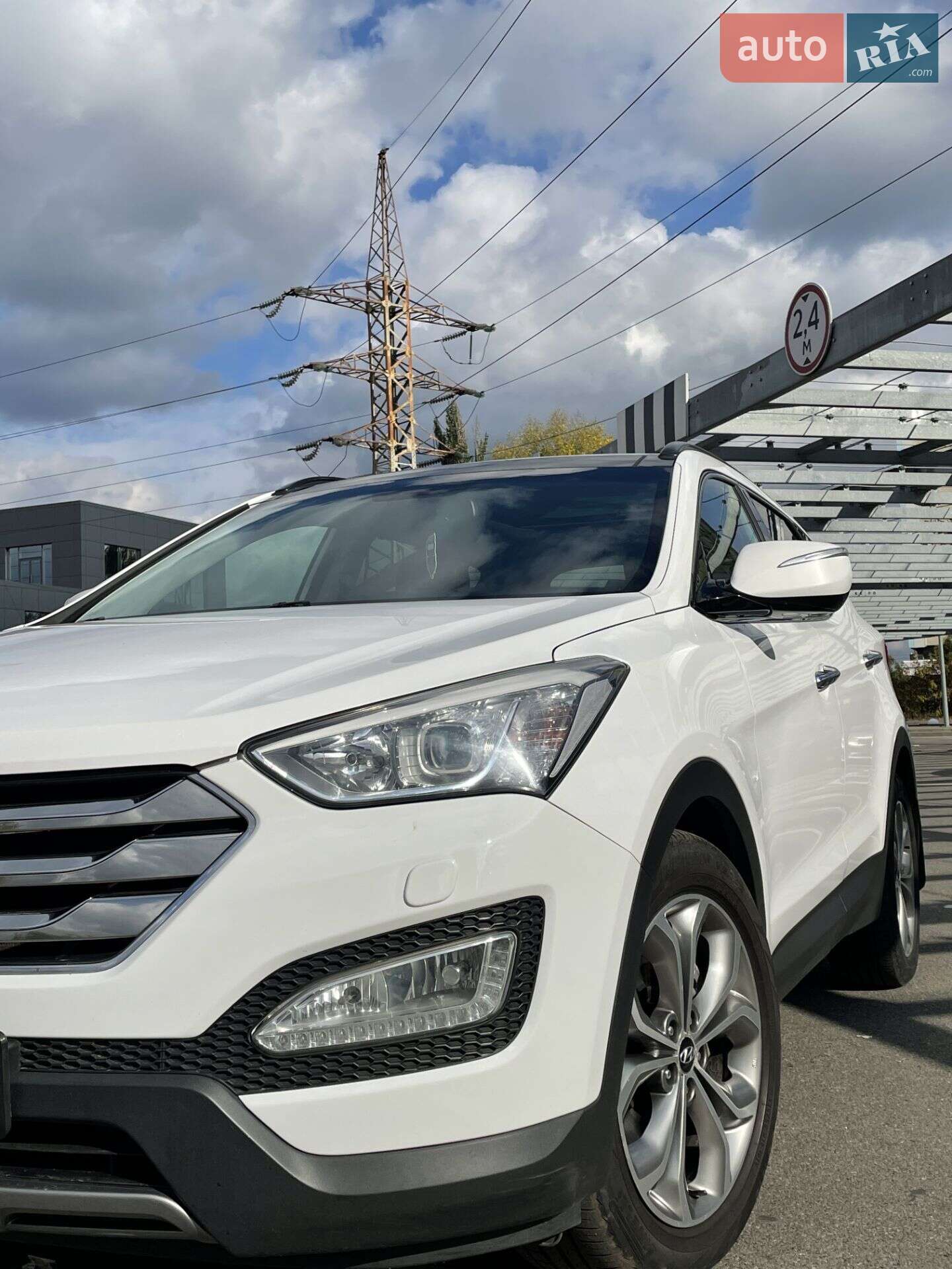 Hyundai Santa FE 2013 VIN KMHSU81XDDU161288 фото оголошення 18 з 45
