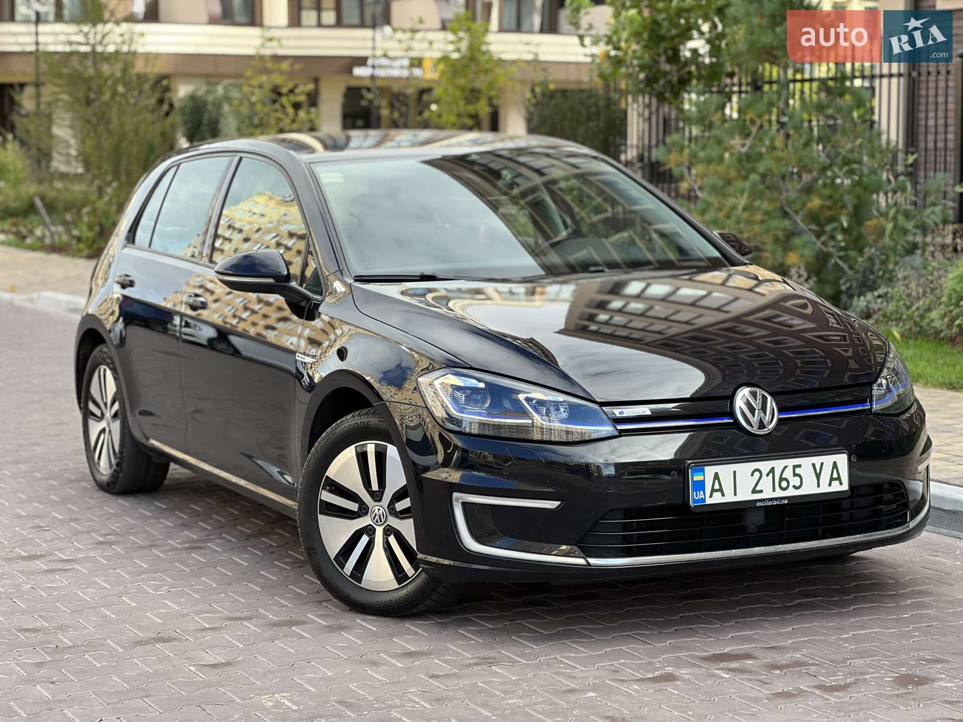 Volkswagen e-Golf 2017 VIN WVWZZZAUZH8950238 фото оголошення 50 з 59