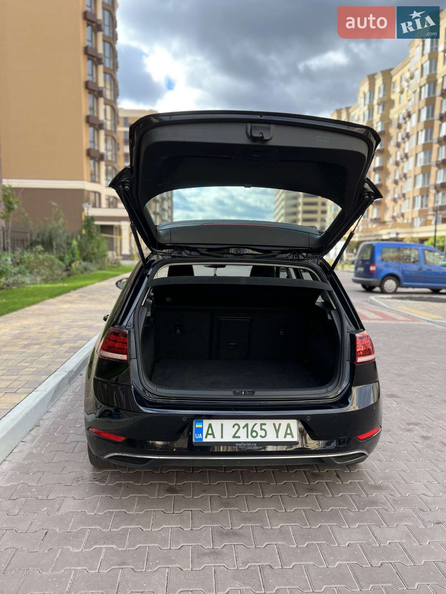 Volkswagen e-Golf 2017 VIN WVWZZZAUZH8950238 фото оголошення 18 з 59