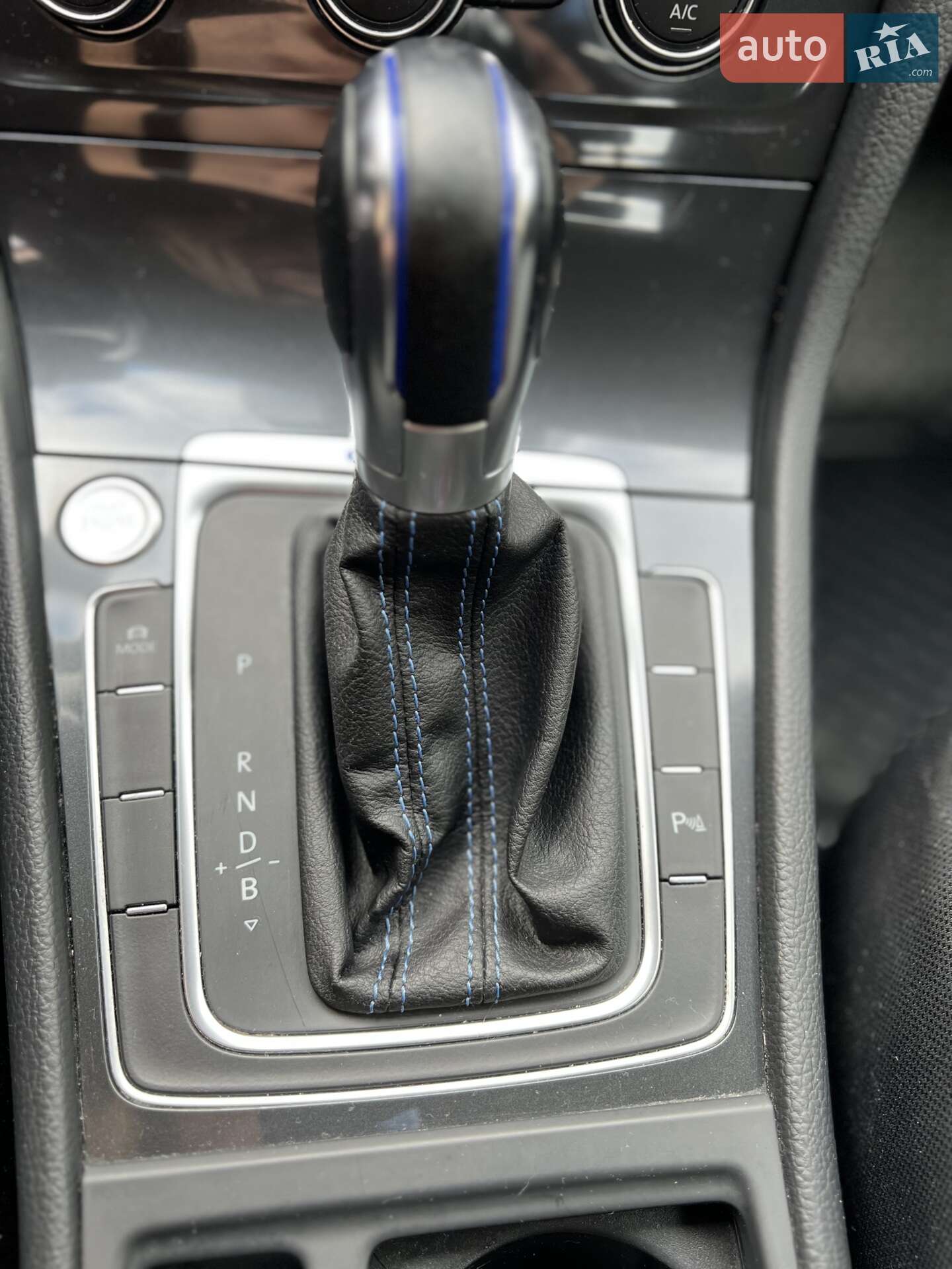 Volkswagen e-Golf 2017 VIN WVWZZZAUZH8950238 фото оголошення 23 з 59