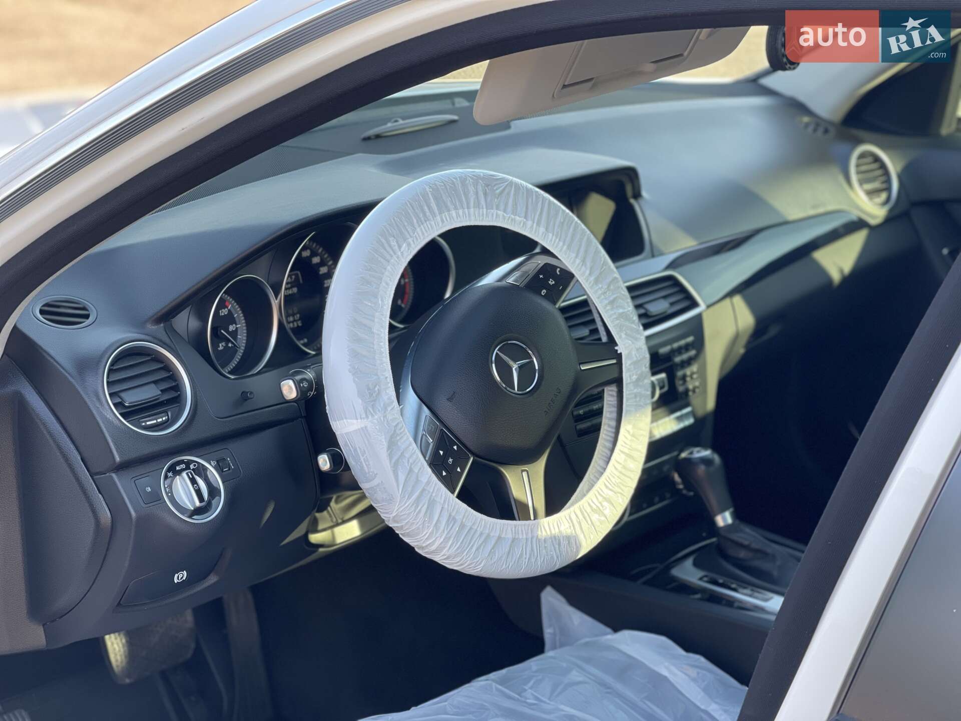 Mercedes-Benz C-Class 2013 VIN WDD2040011A928936 фото оголошення 12 з 20