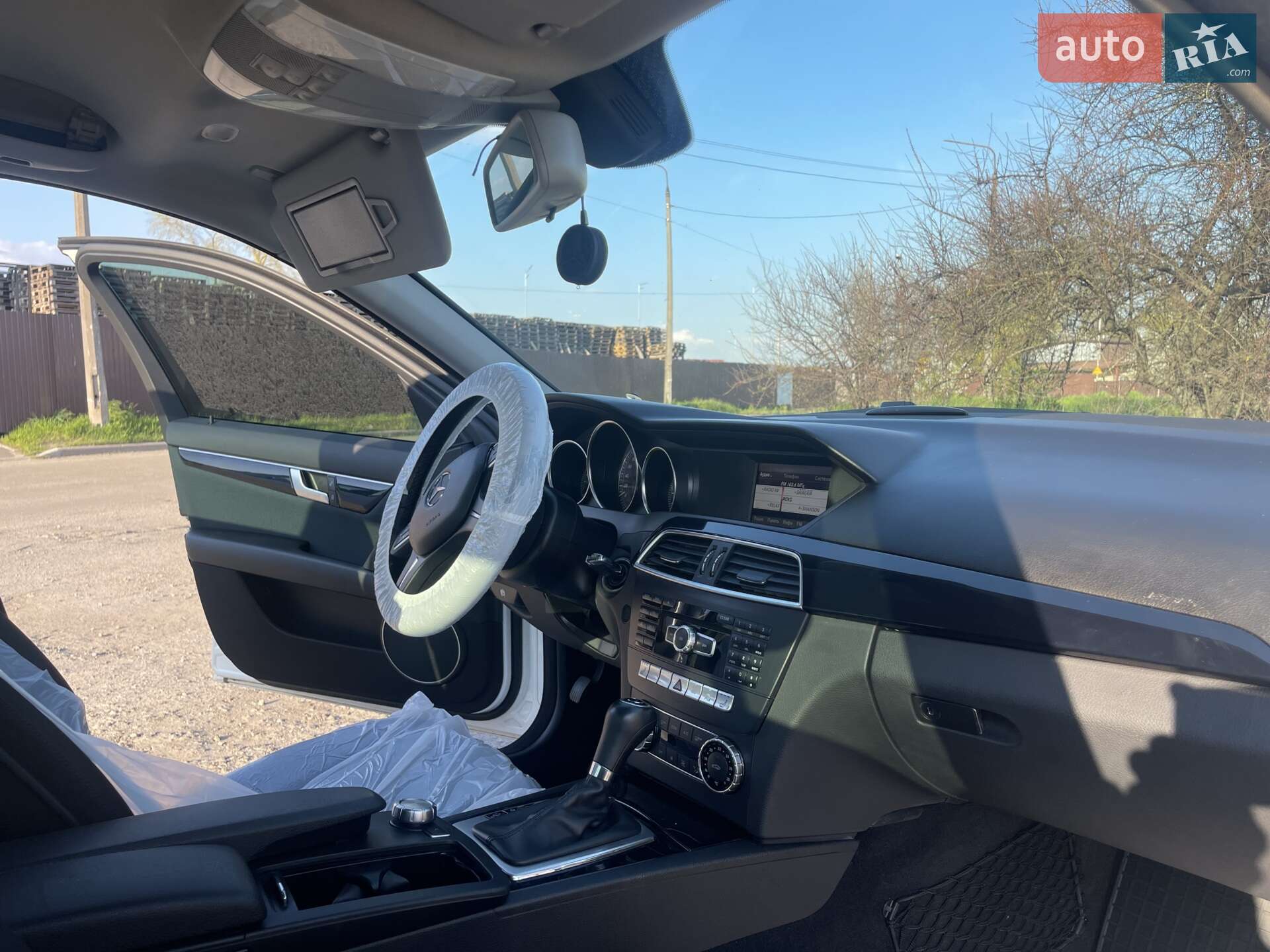 Mercedes-Benz C-Class 2013 VIN WDD2040011A928936 фото оголошення 15 з 20
