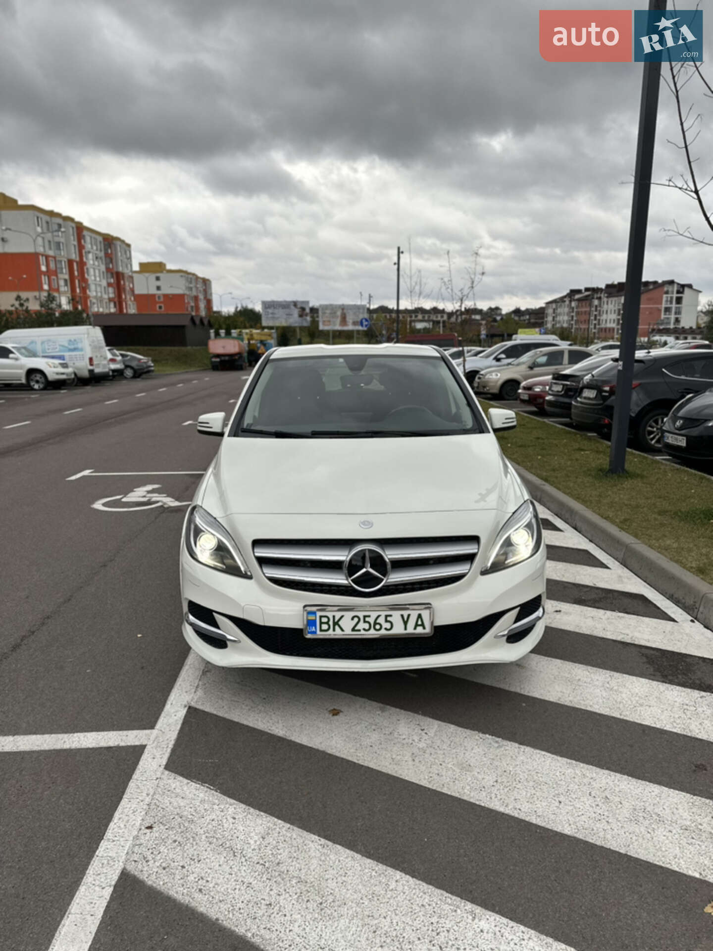 Mercedes-Benz B-Class 2016 VIN WDD2428901J010476 фото оголошення 2 з 16