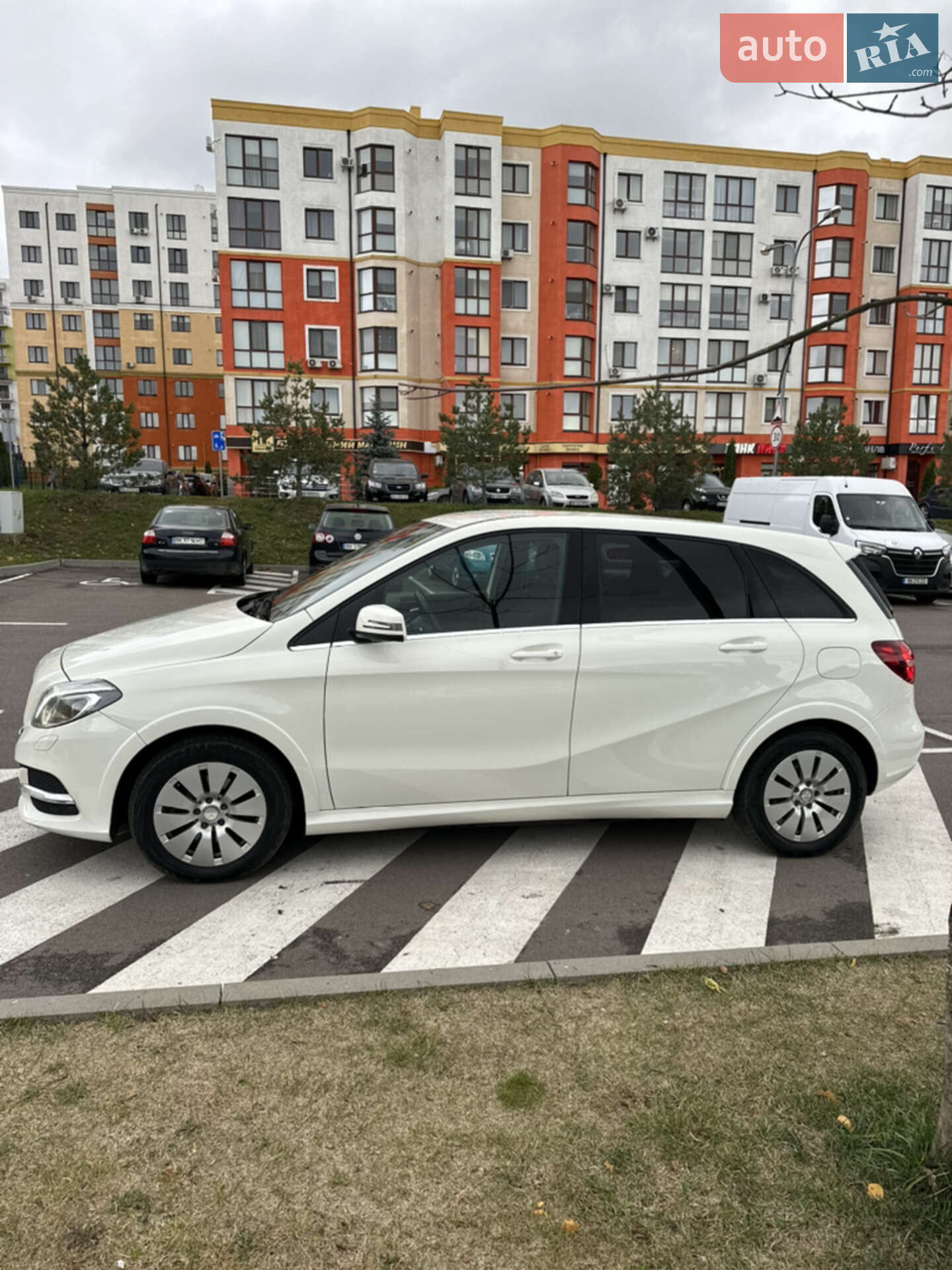 Mercedes-Benz B-Class 2016 VIN WDD2428901J010476 фото оголошення 5 з 16