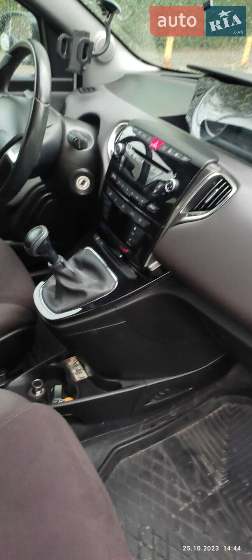 Lancia Ypsilon 2013 VIN ZLA31200005094641 фото оголошення 16 з 30