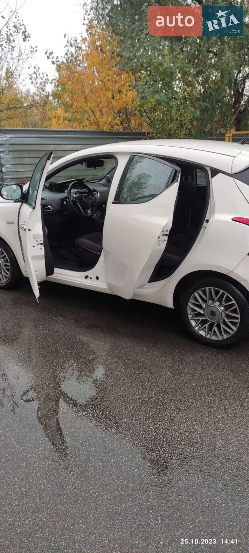 Lancia Ypsilon 2013 VIN ZLA31200005094641 фото оголошення 25 з 30