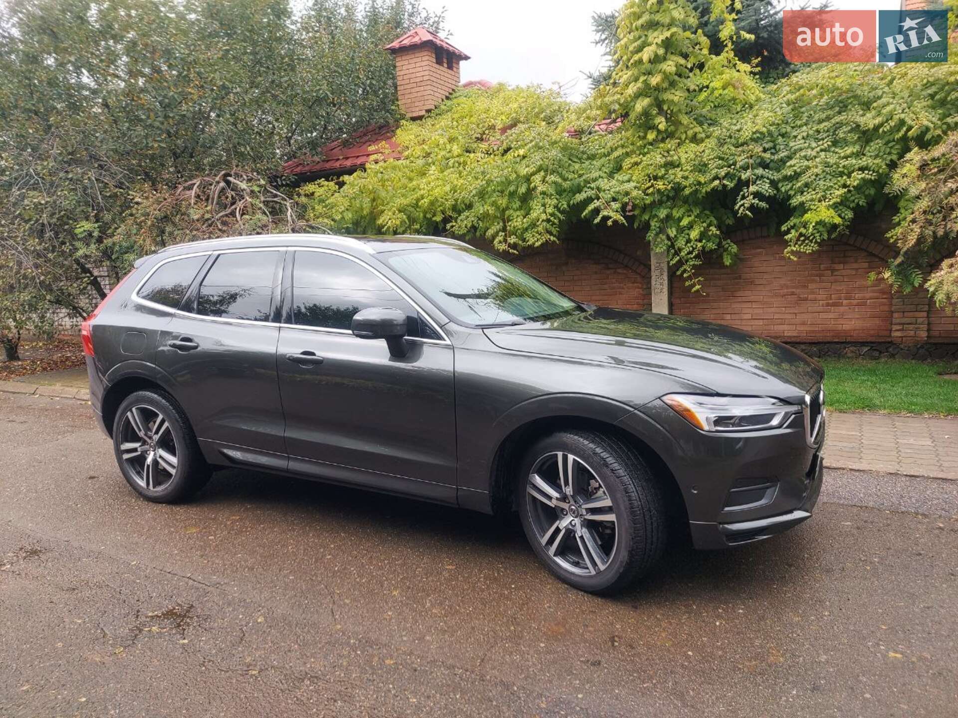 Volvo XC60 2018 VIN LYVA22RK3JB118093 фото оголошення 3 з 11
