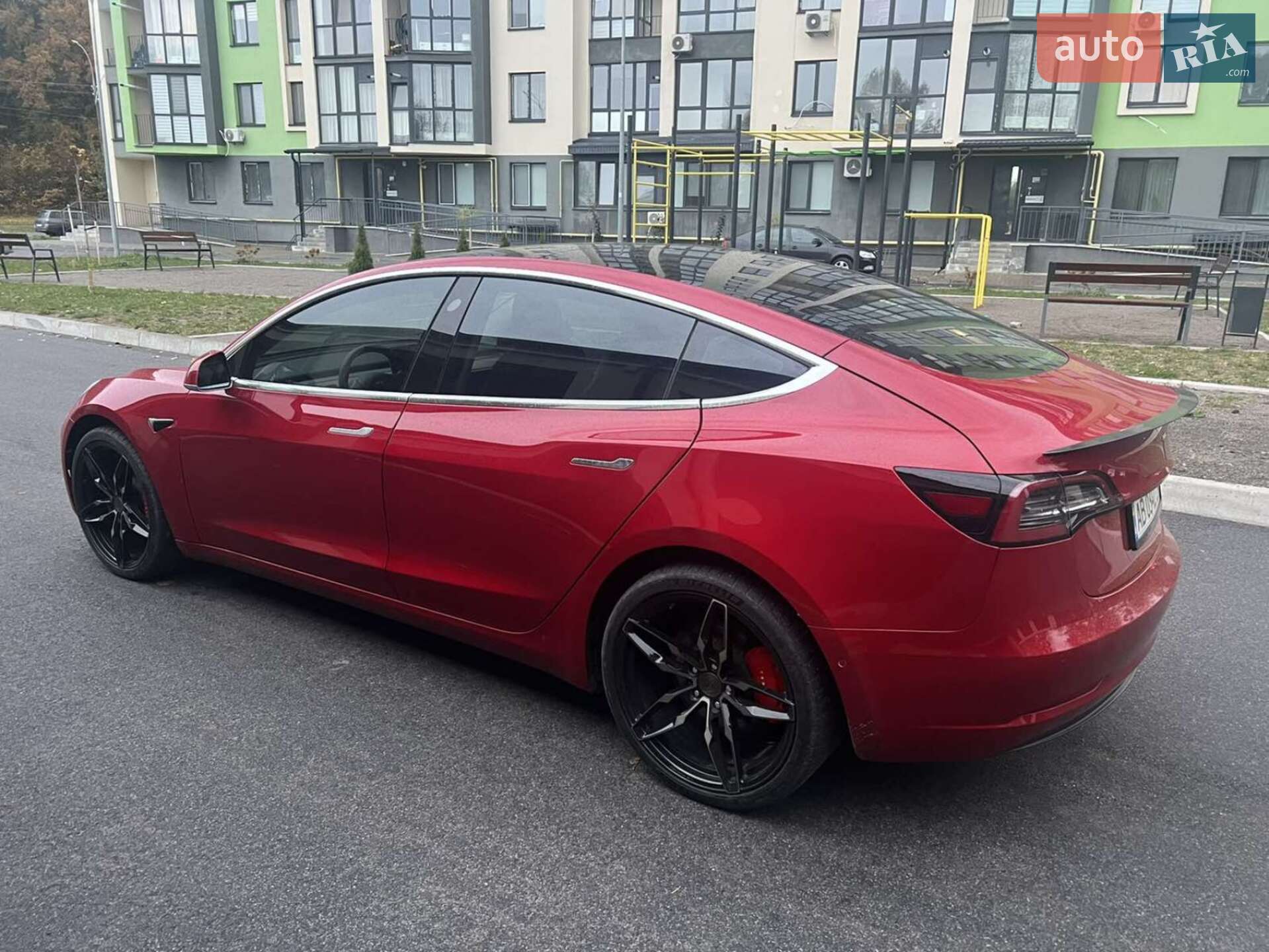 TESLA Tesla Model 3 2018 VIN 5YJ3E1EB9JF083624 фото оголошення 14 з 32