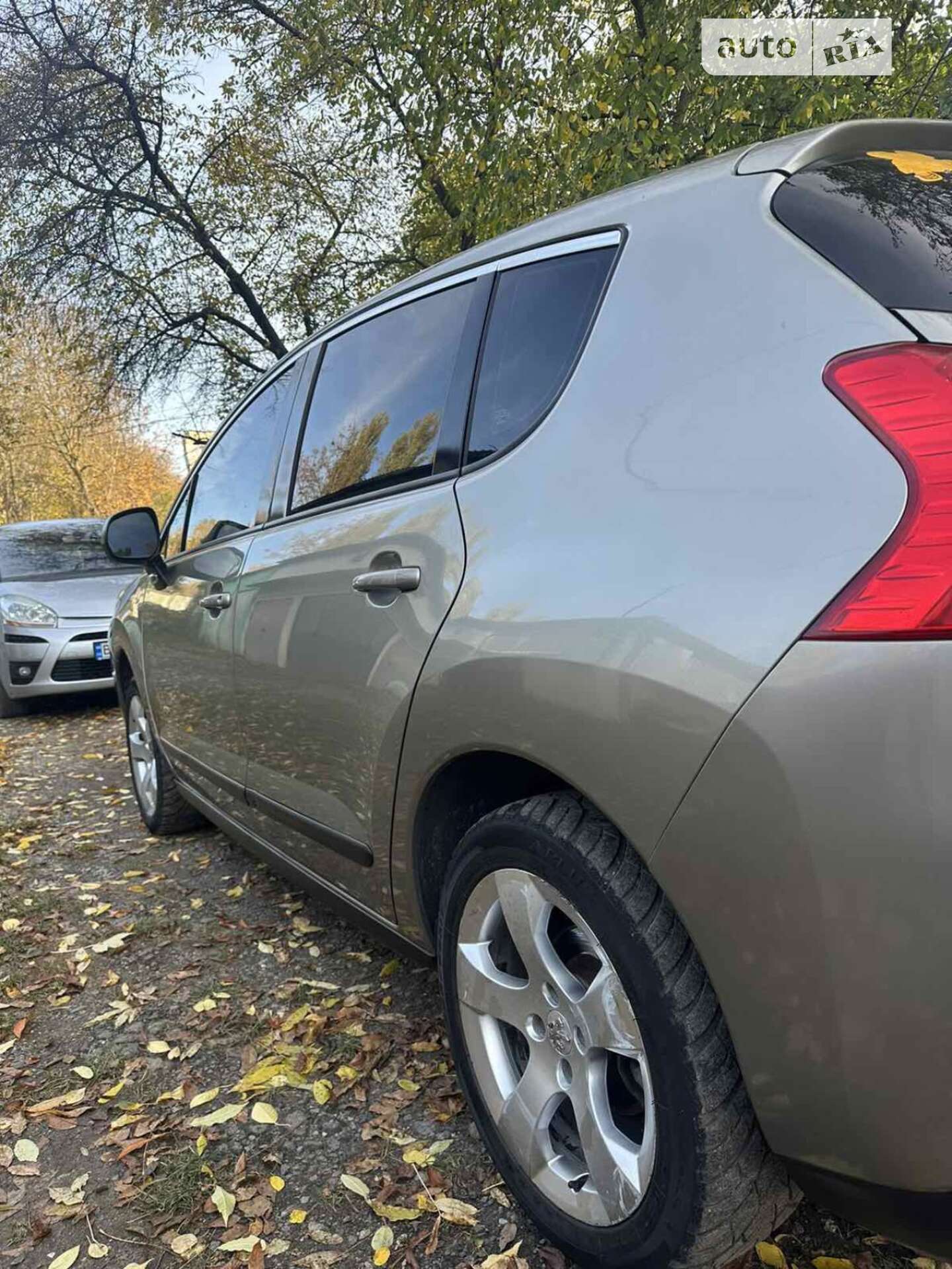 Peugeot 3008 2009 VIN VF30U9HZH9S175670 фото оголошення 16 з 78