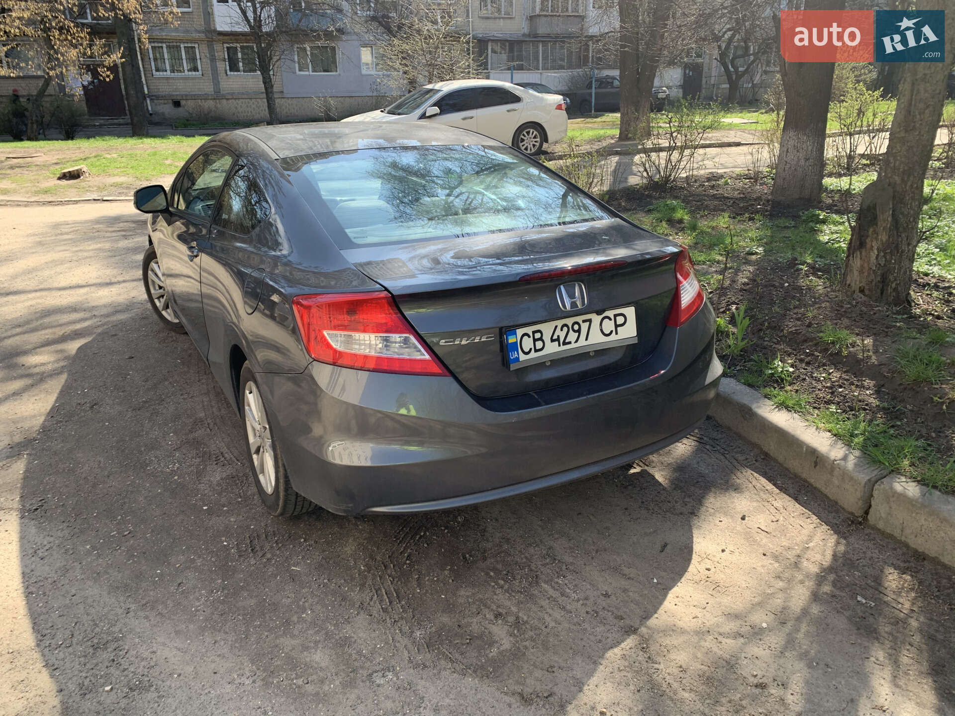 Honda Civic 2012 VIN 2HGFG3B83CH546612 фото оголошення 4 з 12