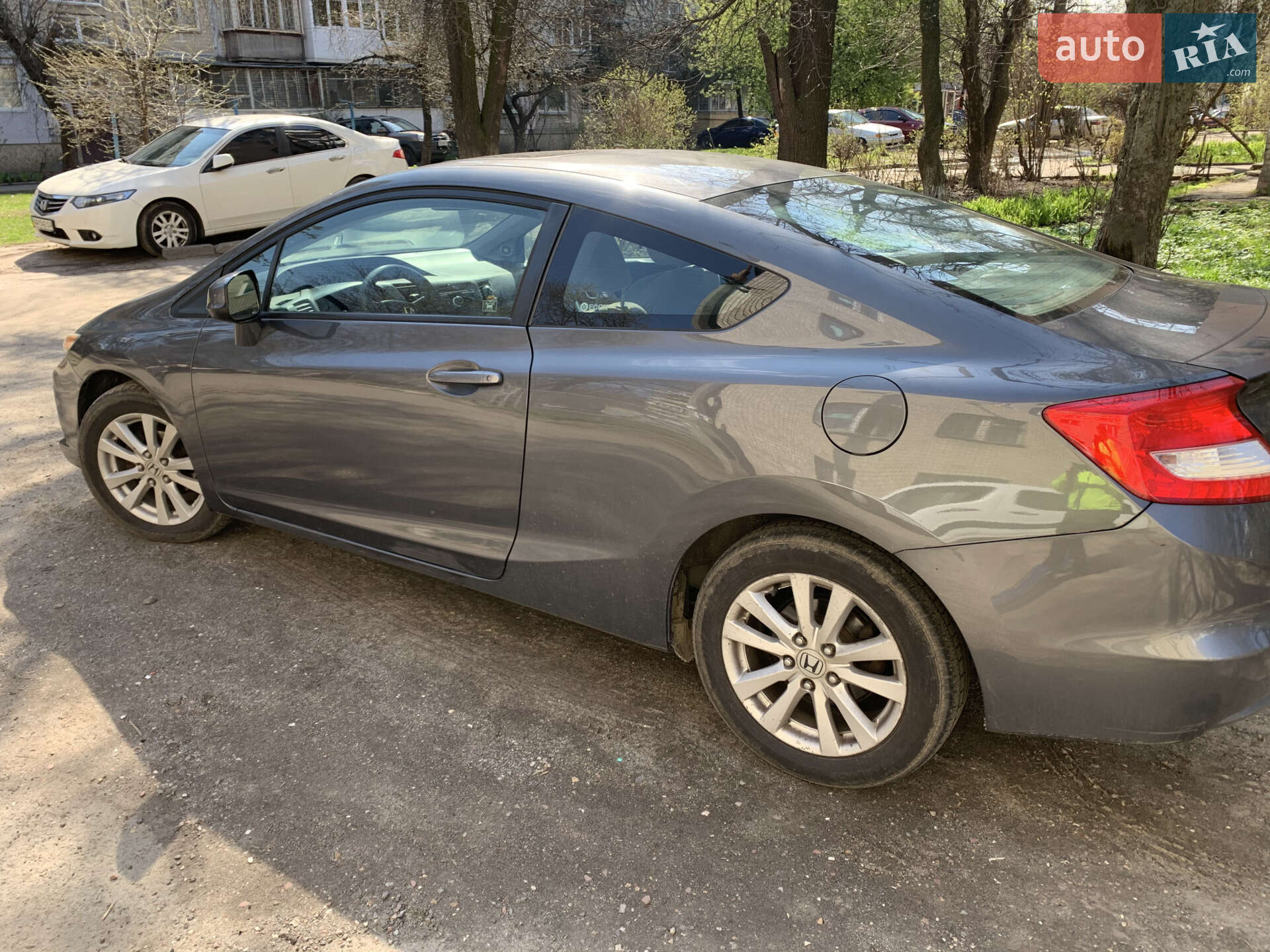 Honda Civic 2012 VIN 2HGFG3B83CH546612 фото оголошення 5 з 12