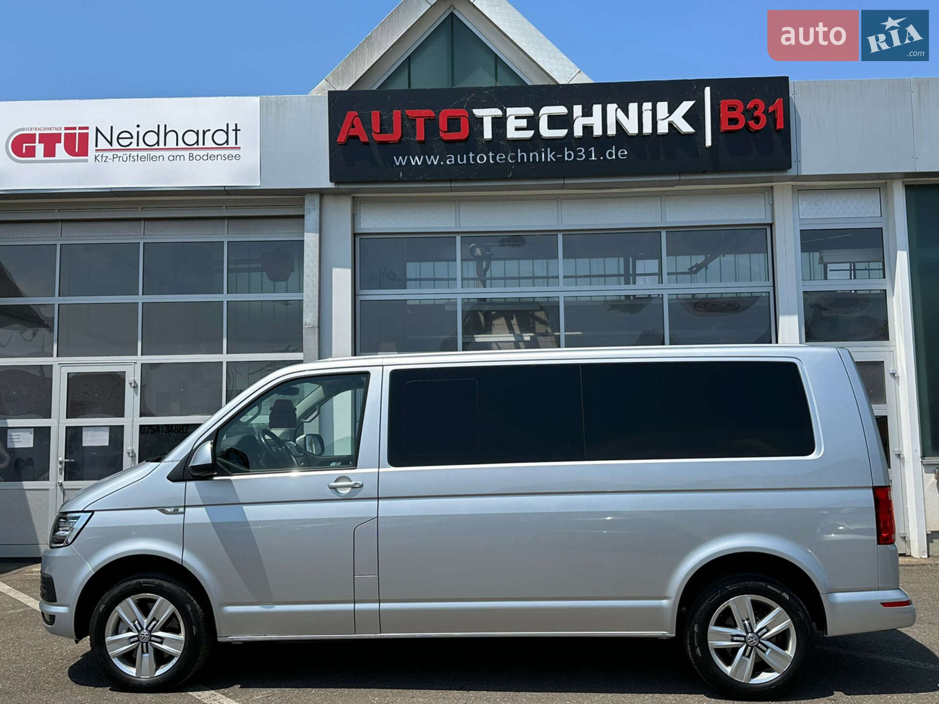 Volkswagen Multivan 2019 VIN WV2ZZZ7HZKH163746 фото оголошення 2 з 38