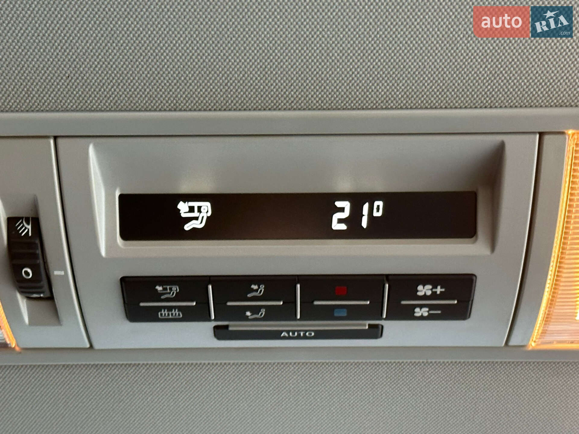 Volkswagen Multivan 2019 VIN WV2ZZZ7HZKH163746 фото оголошення 28 з 38