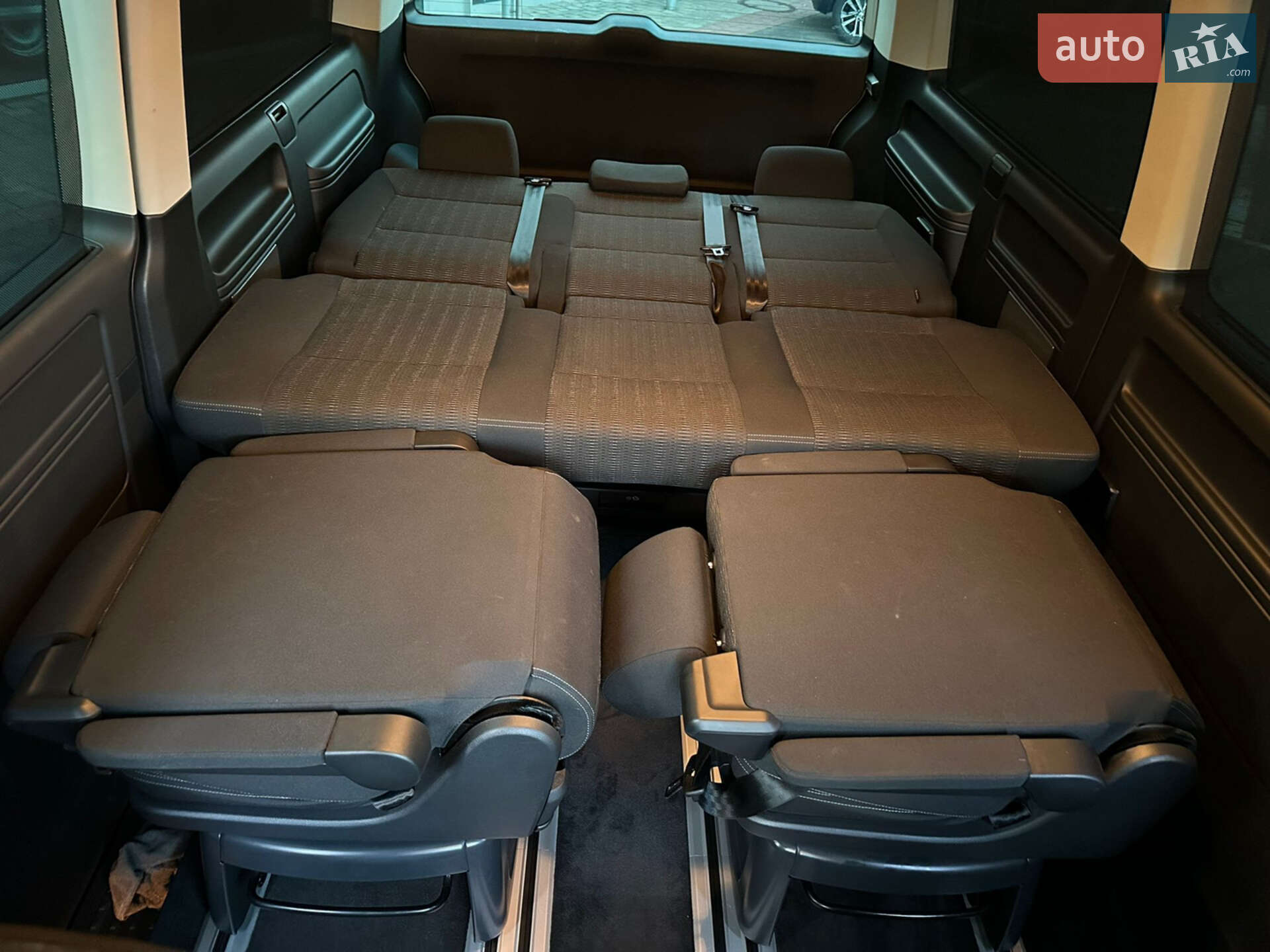 Volkswagen Multivan 2019 VIN WV2ZZZ7HZKH163746 фото оголошення 37 з 38