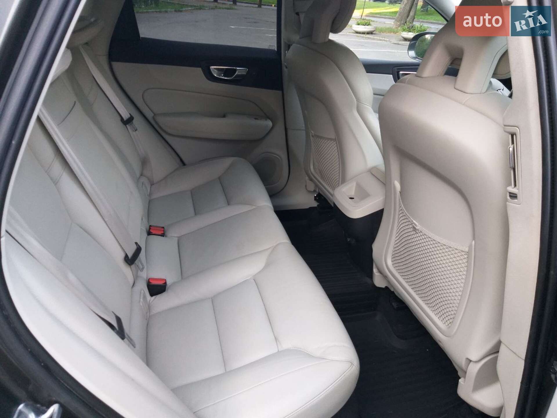 Volvo XC60 2018 VIN LYVA22RK3JB118093 фото оголошення 20 з 28
