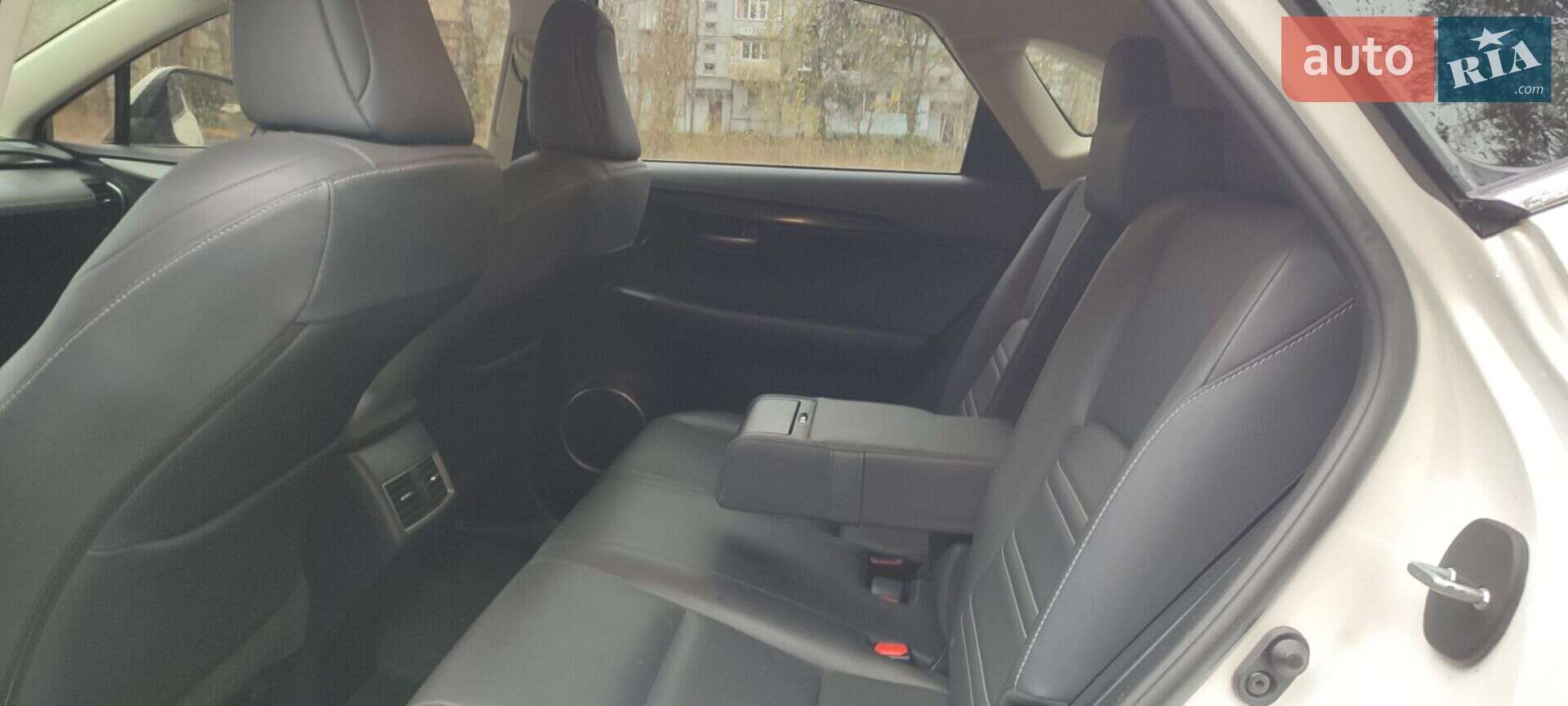 Lexus NX 2017 VIN JTJYARBZ4H2070646 фото оголошення 8 з 11