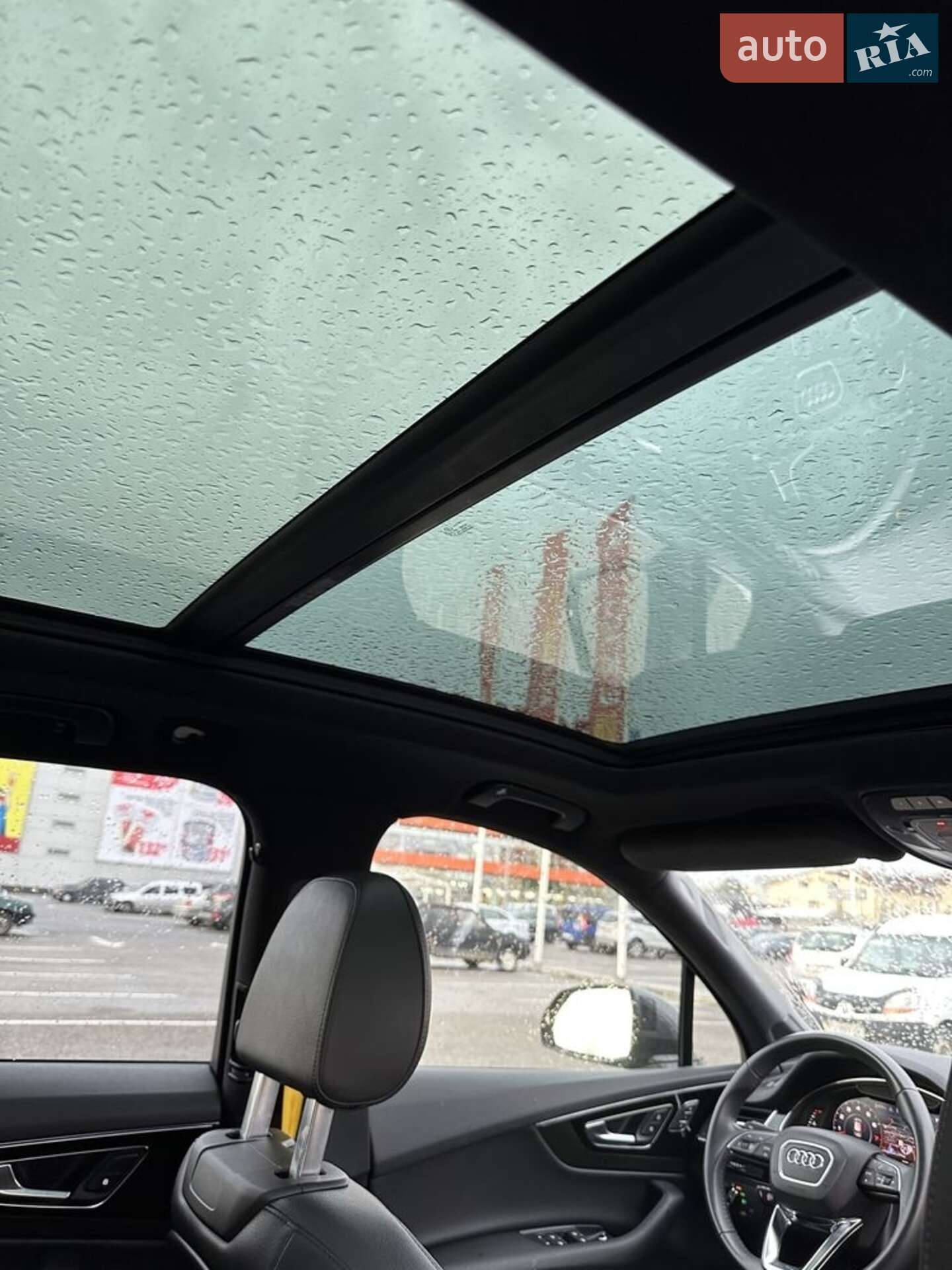 Audi Q7 2019 VIN WA1LAAF70KD040184 фото оголошення 4 з 40