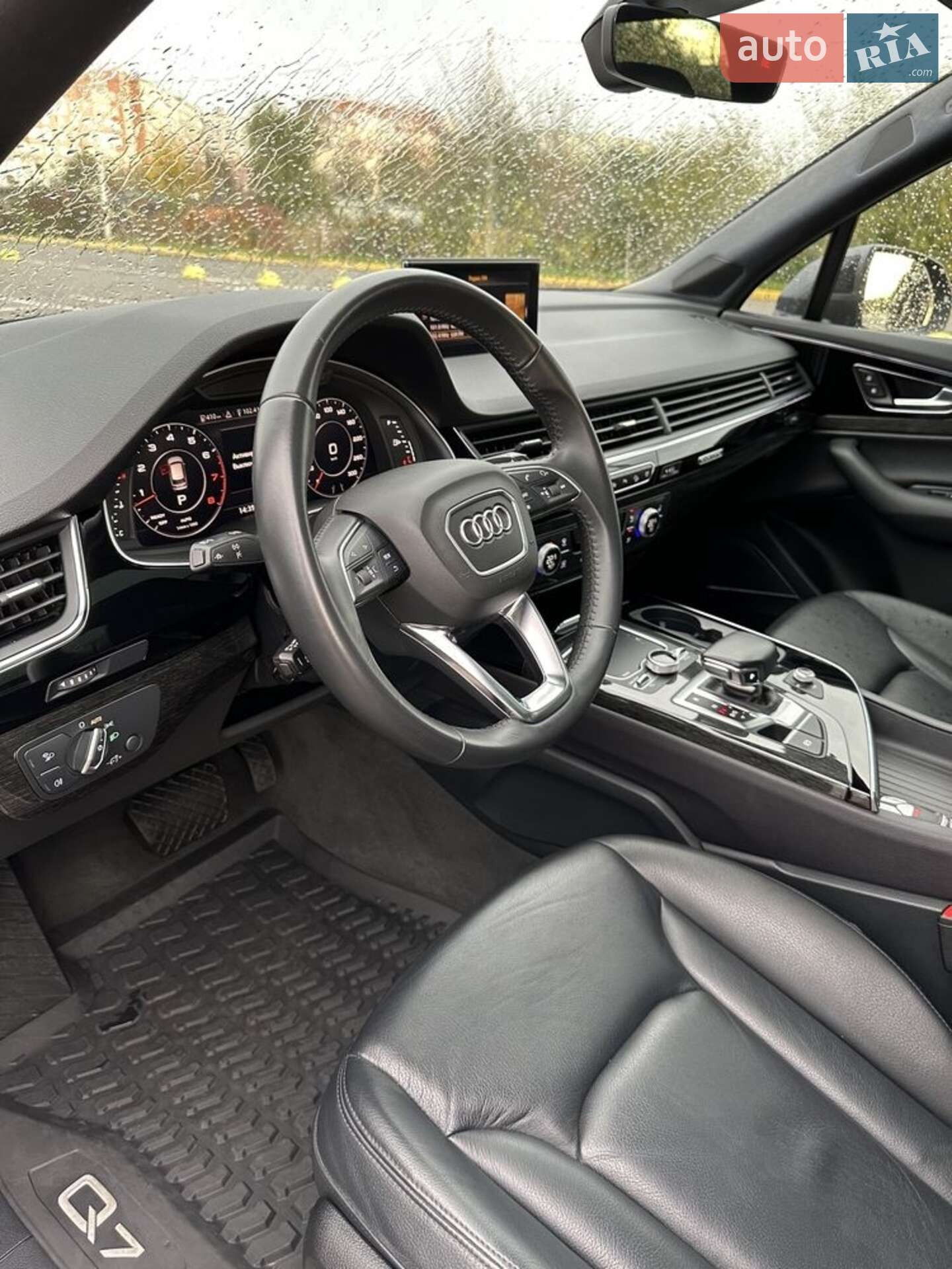 Audi Q7 2019 VIN WA1LAAF70KD040184 фото оголошення 12 з 40