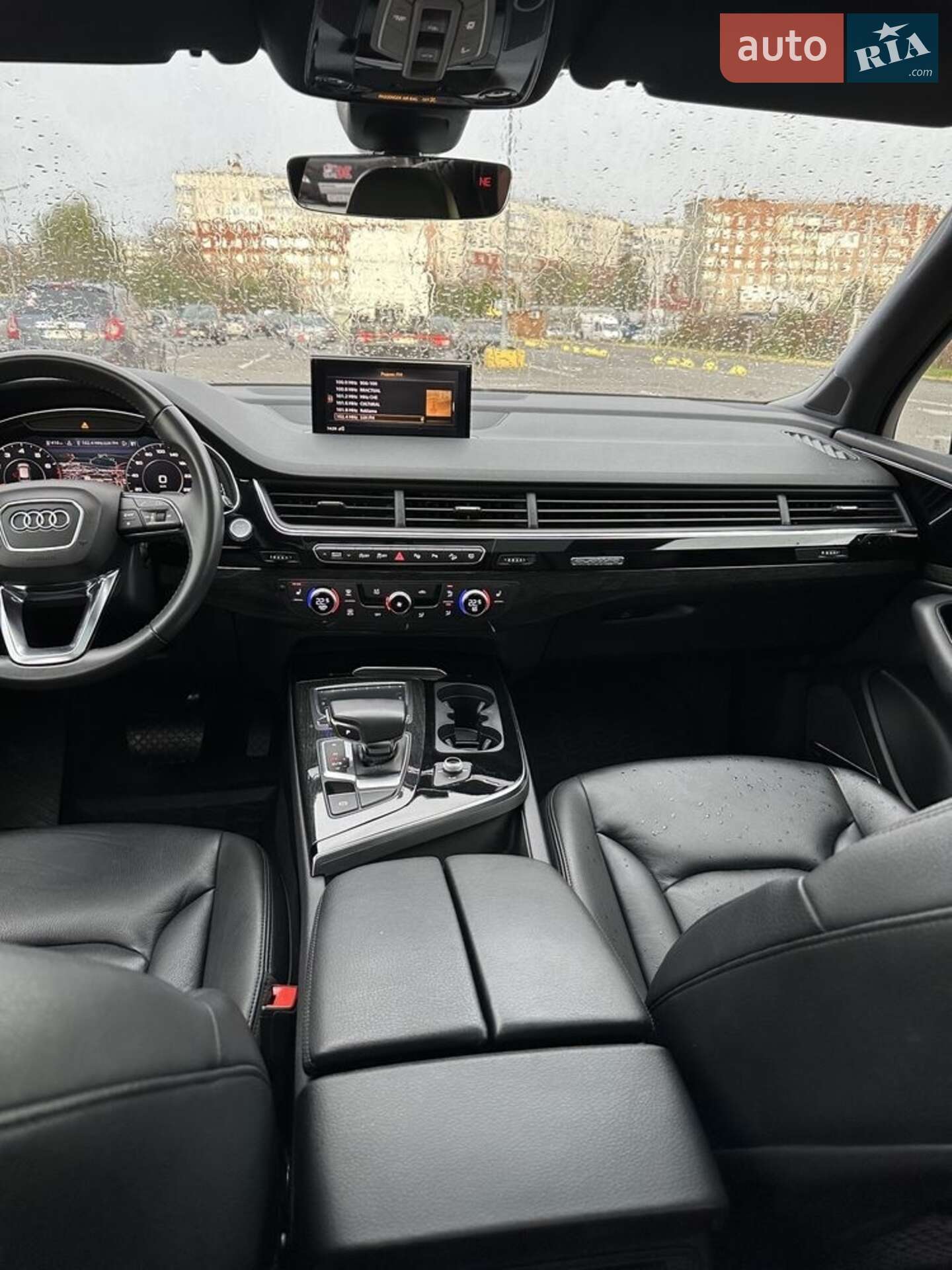 Audi Q7 2019 VIN WA1LAAF70KD040184 фото оголошення 13 з 40