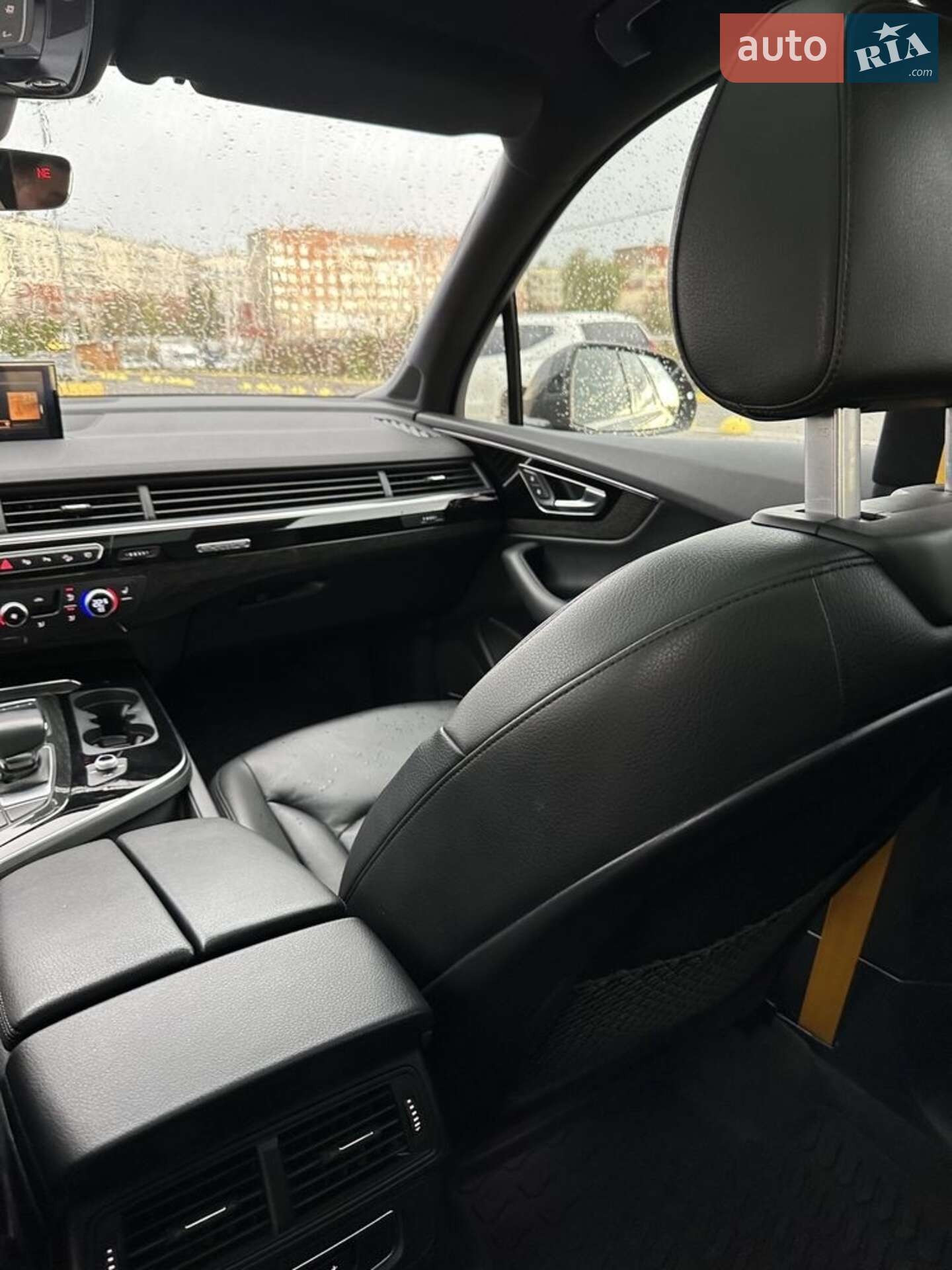Audi Q7 2019 VIN WA1LAAF70KD040184 фото оголошення 14 з 40