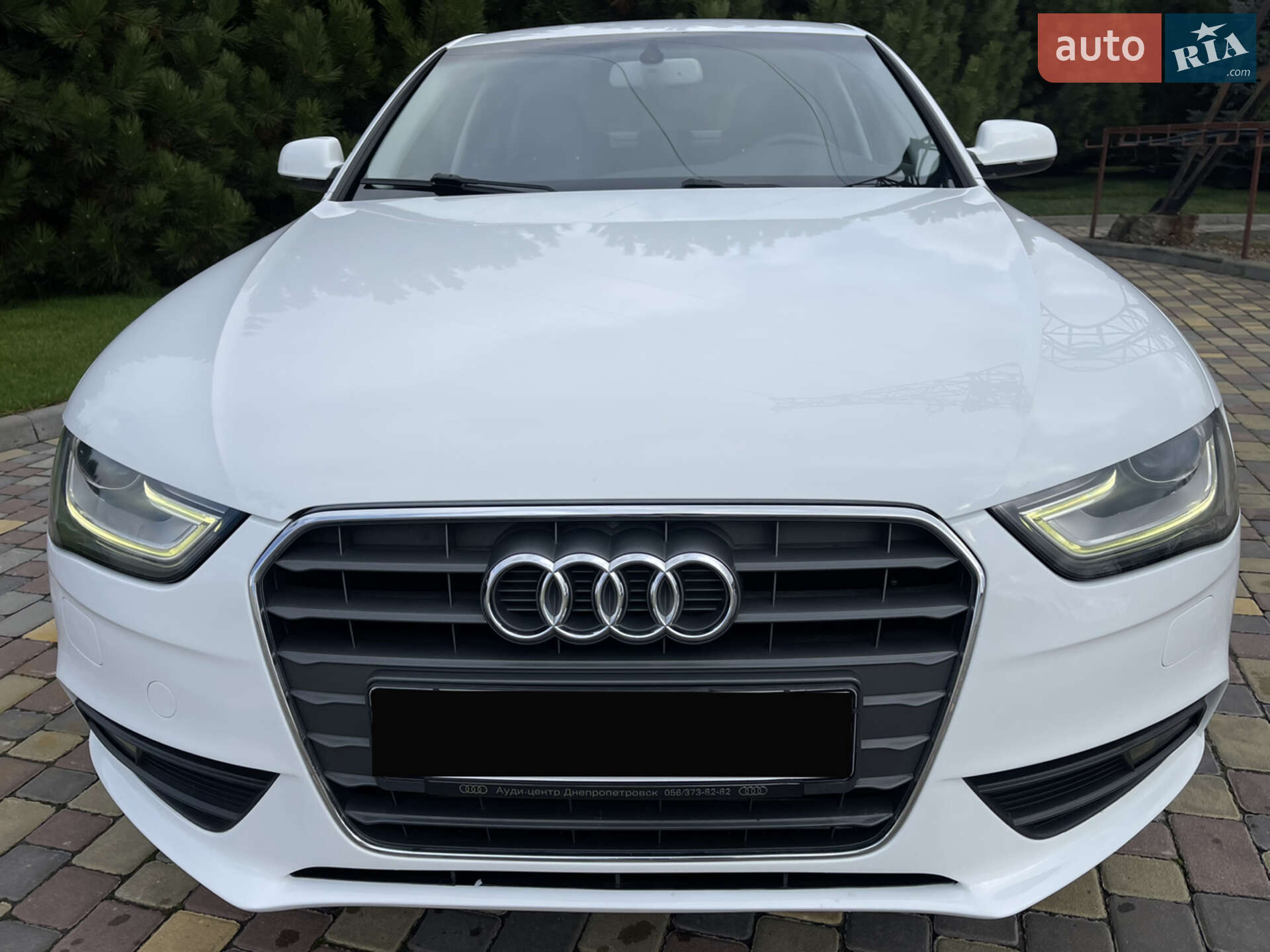 Audi A4 2012 VIN WAUZZZ8K1DN000652 фото оголошення 18 з 45