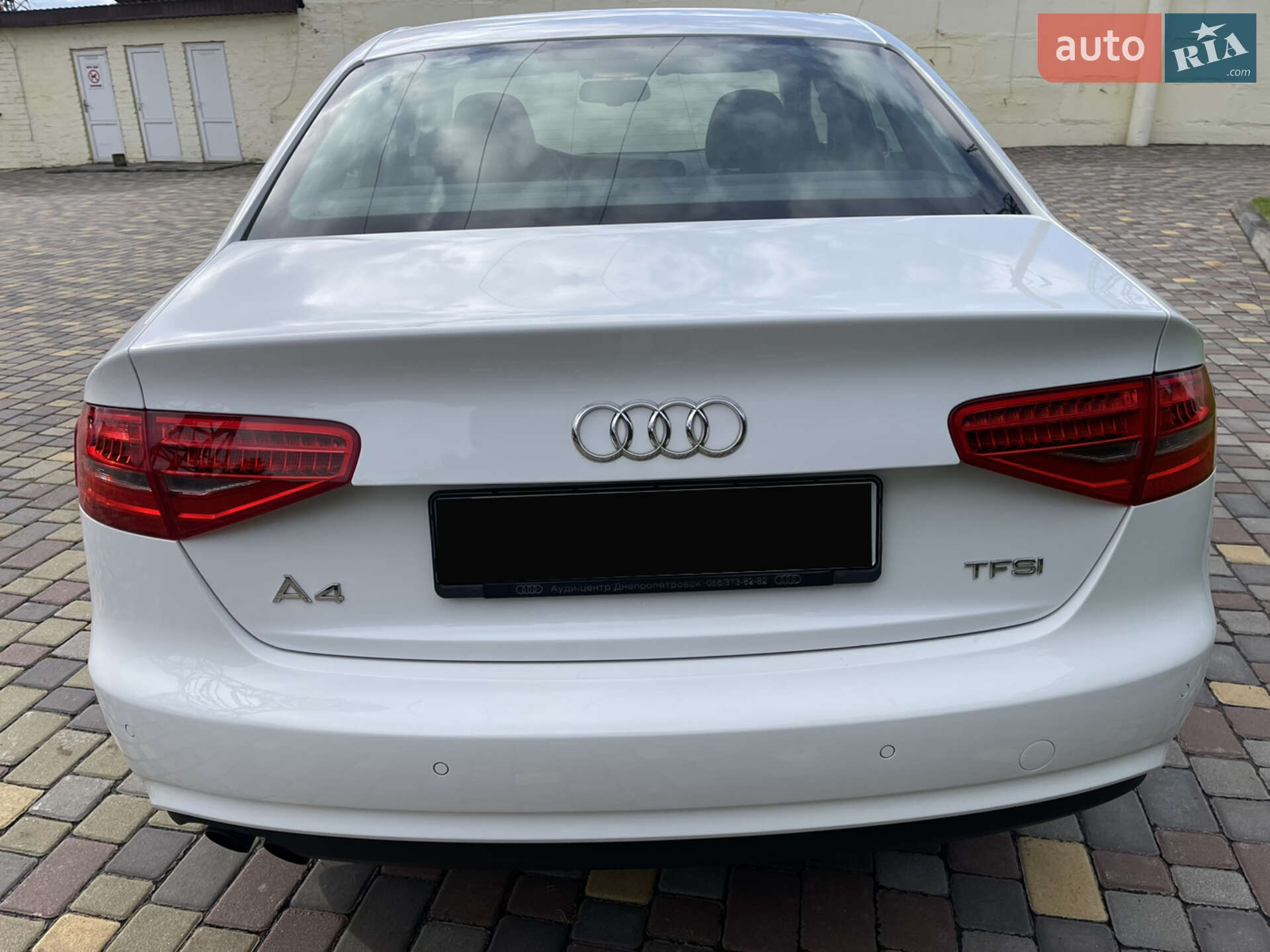 Audi A4 2012 VIN WAUZZZ8K1DN000652 фото оголошення 15 з 44