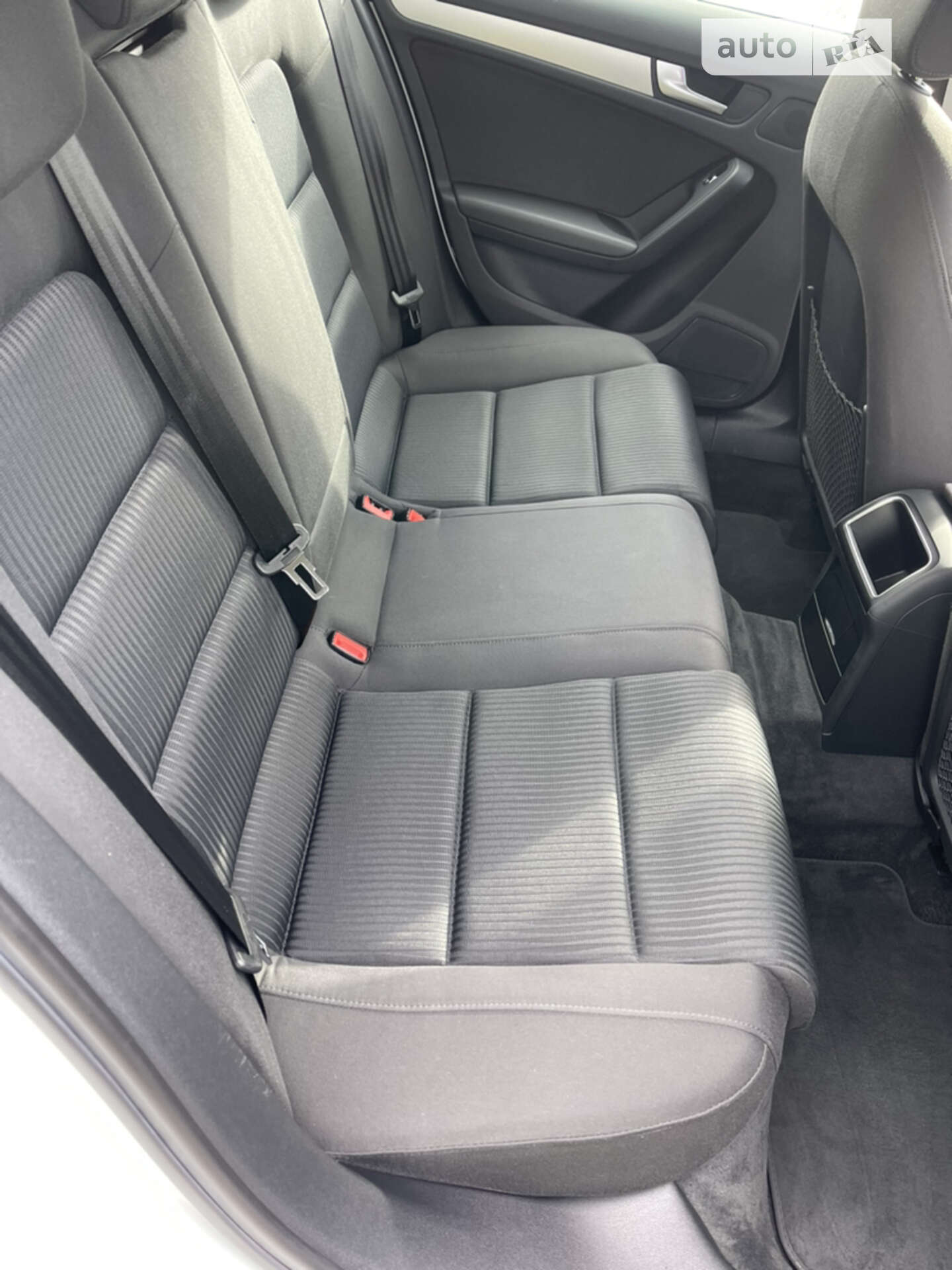 Audi A4 2012 VIN WAUZZZ8K1DN000652 фото оголошення 22 з 44