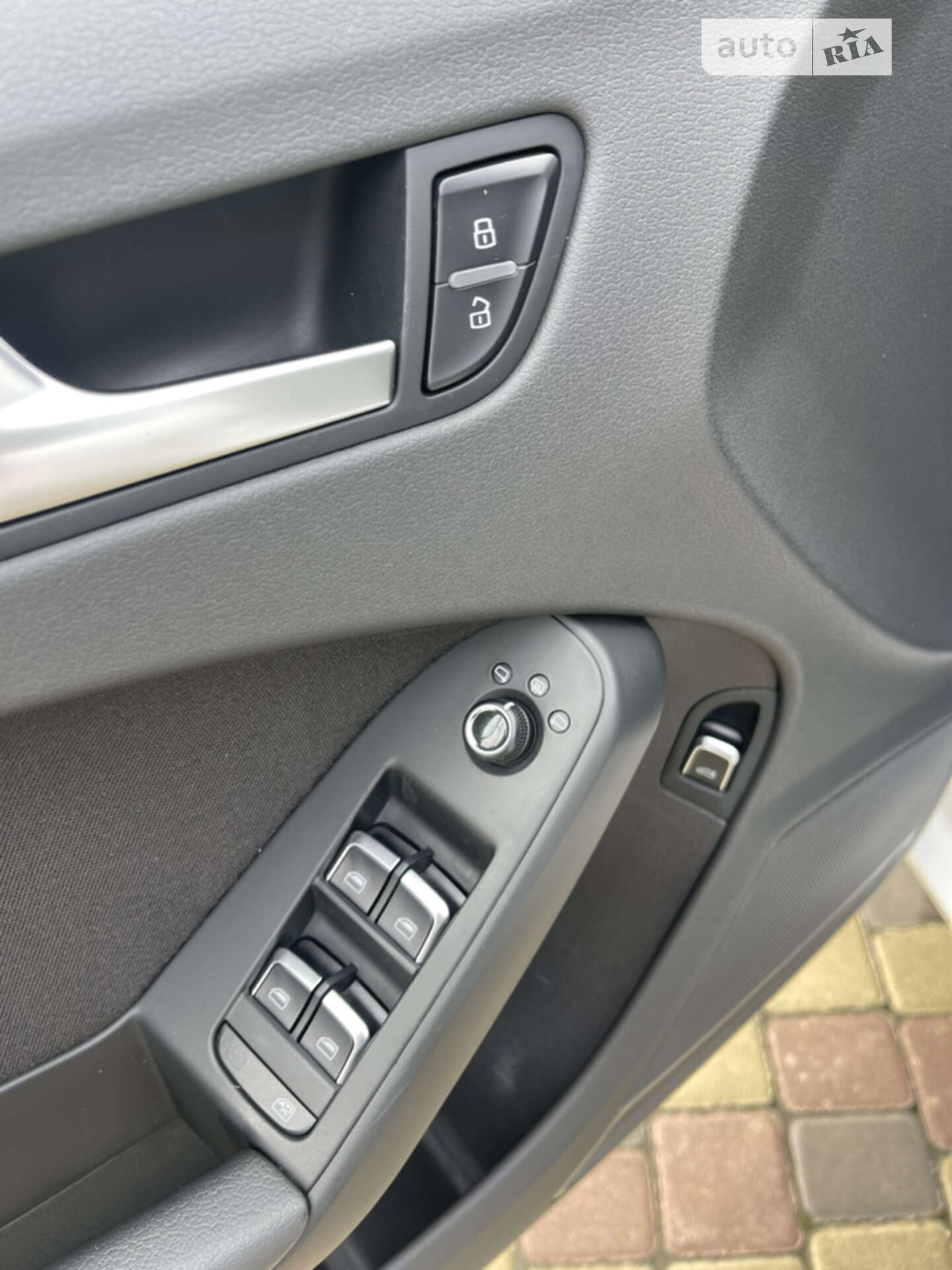 Audi A4 2012 VIN WAUZZZ8K1DN000652 фото оголошення 35 з 44