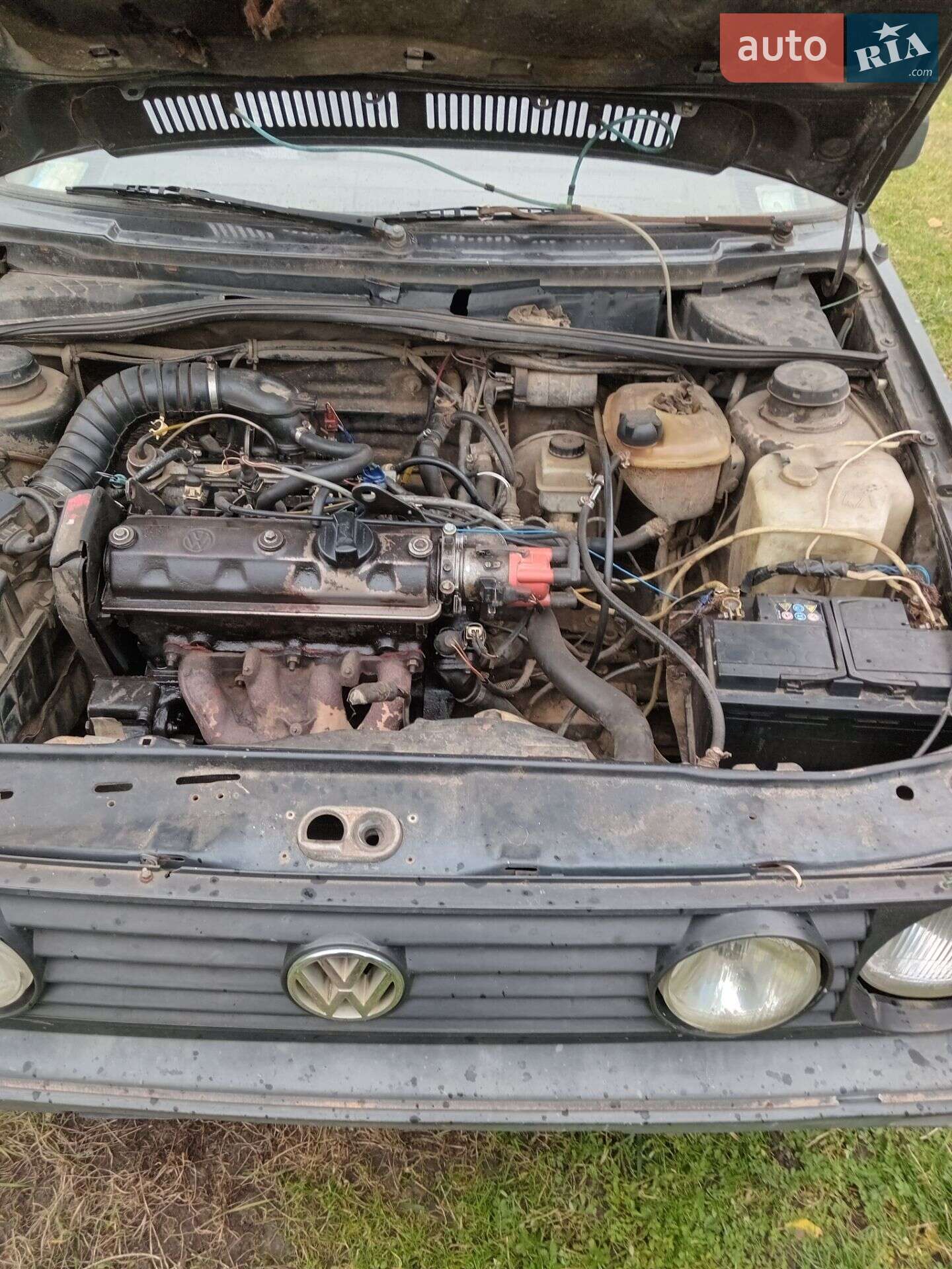 Volkswagen Golf 1988 VIN WVWZZZ19ZJW400830 фото оголошення 2 з 10