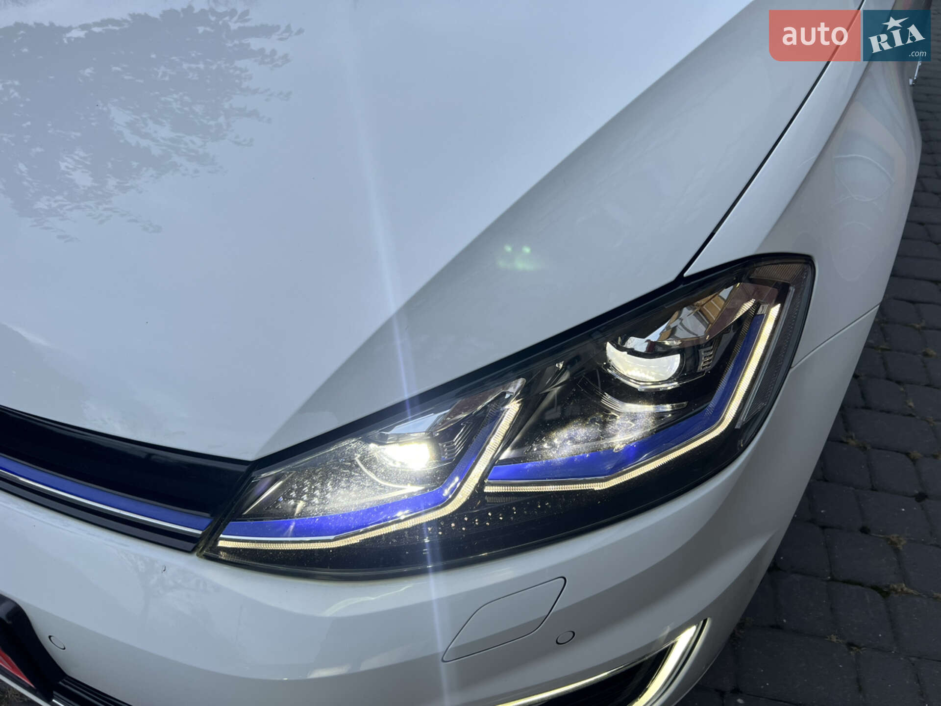 Volkswagen e-Golf 2020 VIN WVWZZZAUZLW919300 фото оголошення 8 з 34