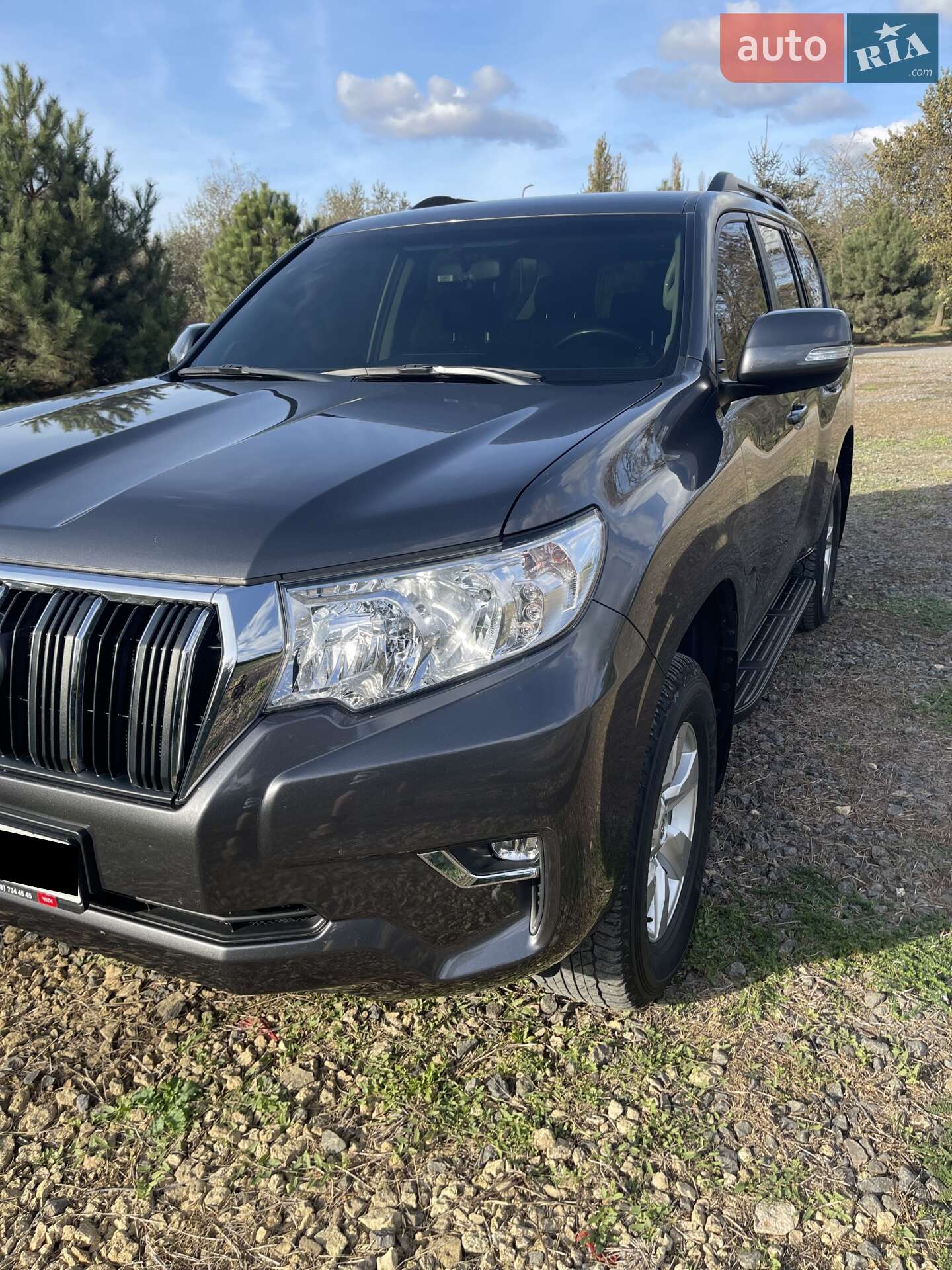 Toyota Land Cruiser Prado 2019 VIN JTEBX3FJ30K313811 фото оголошення 4 з 40