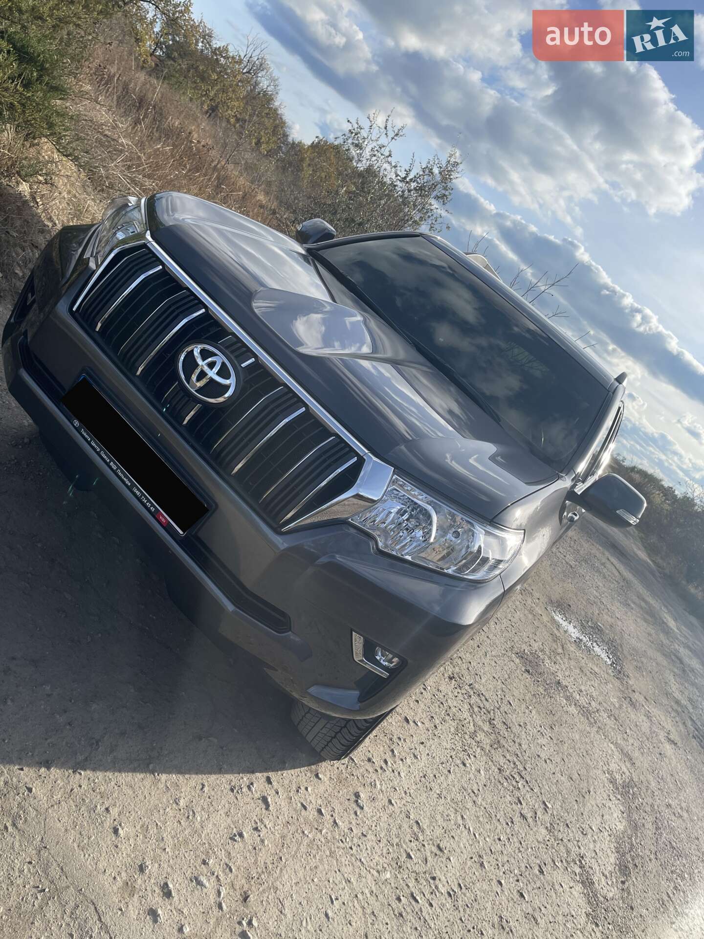 Toyota Land Cruiser Prado 2019 VIN JTEBX3FJ30K313811 фото оголошення 37 з 40